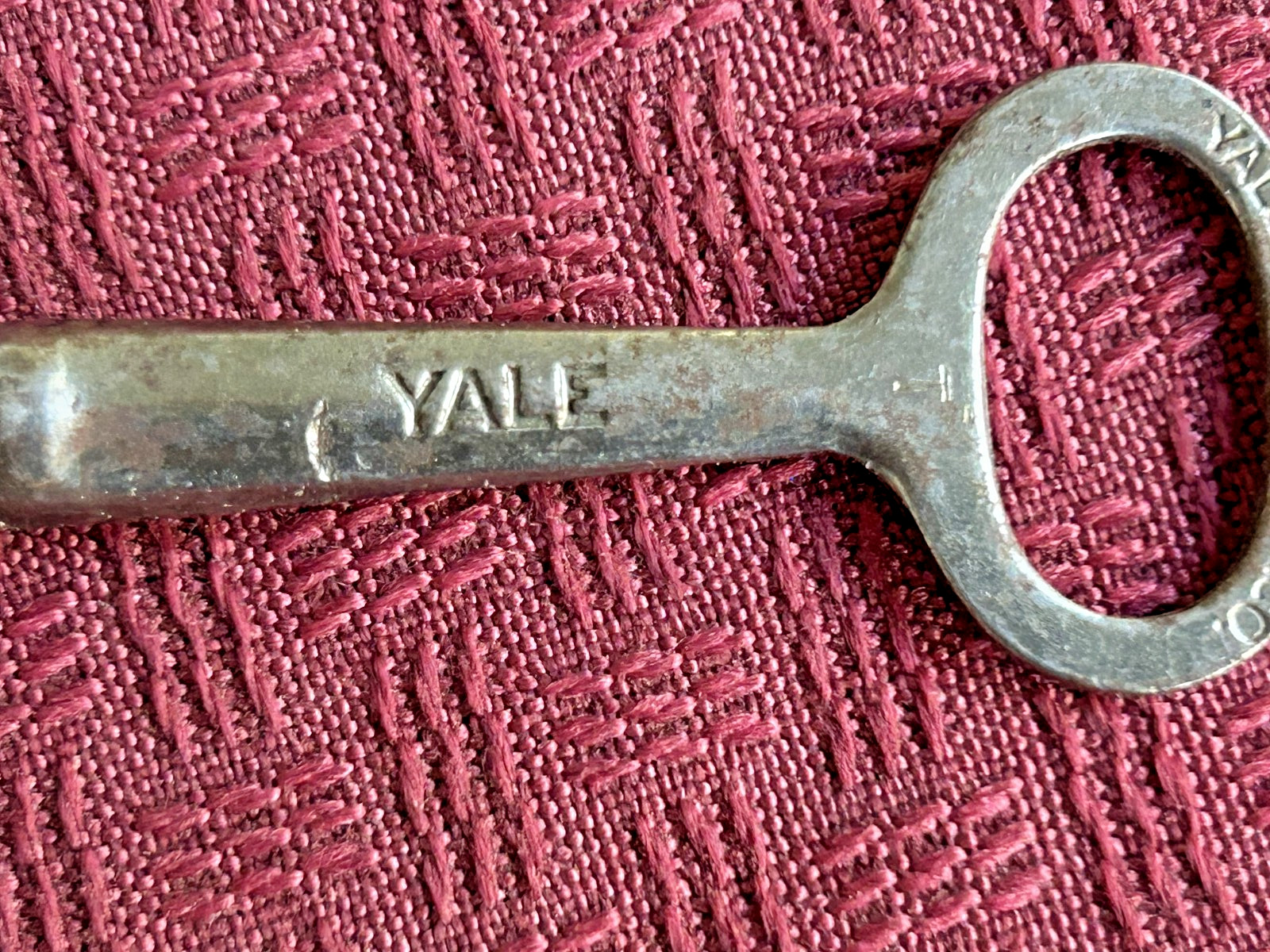 Lot of 4 (Skeleton Keys ) ?? Yale &Town Steel x 2 + 2 Other ones