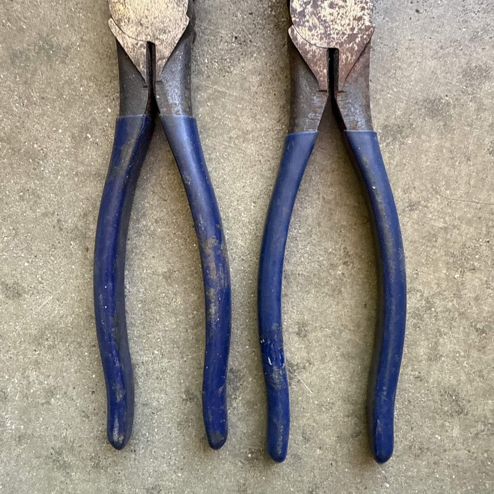 Lot Of 2 KLEIN Tools 9″ Lineman’s Pliers side cutter [201-9NE] USA vintage
