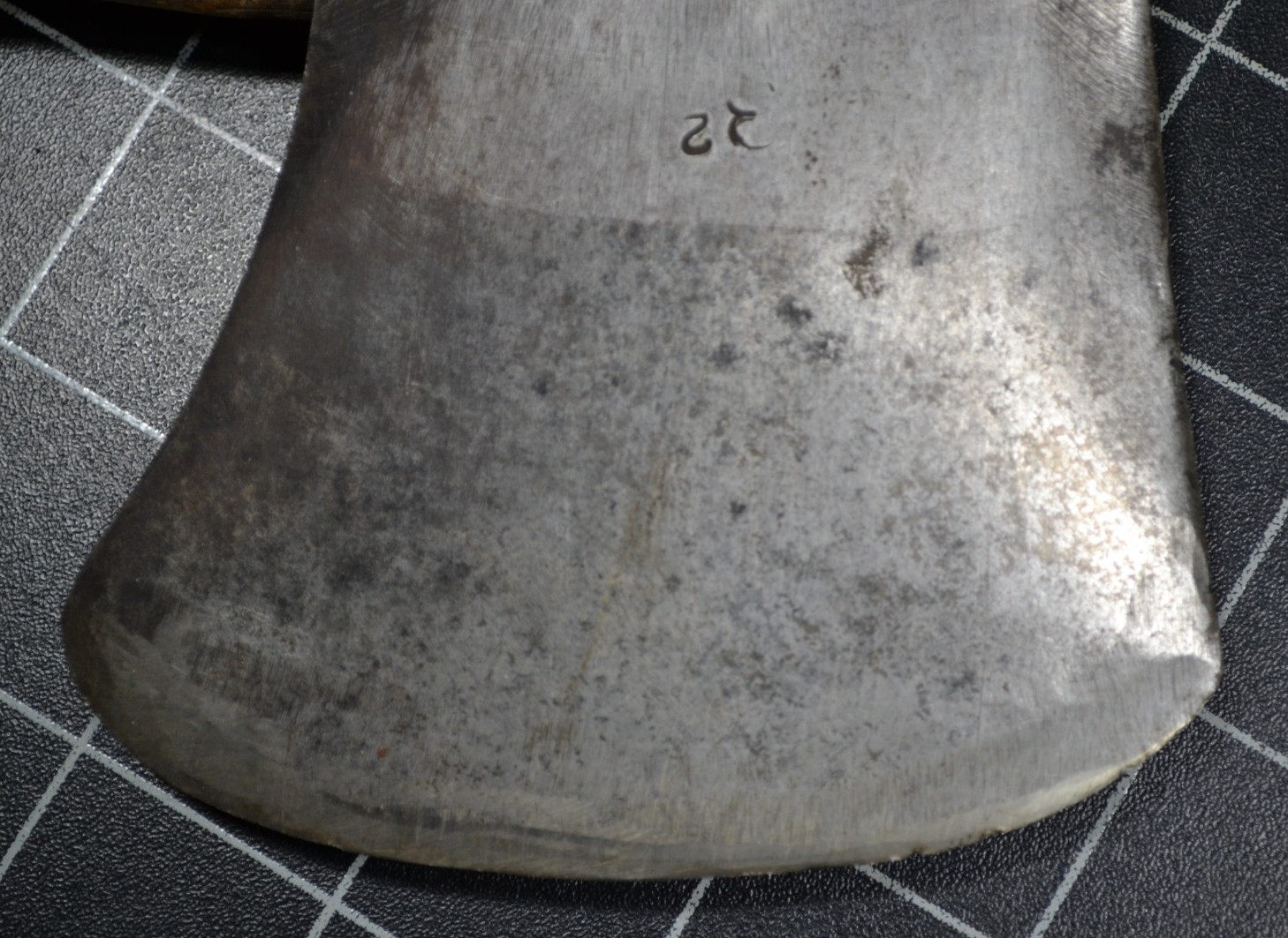 KELLEY-HOW-THOMSON CO. – OLD TIMER – 3 1/2# – DOUBLE BIT AXE