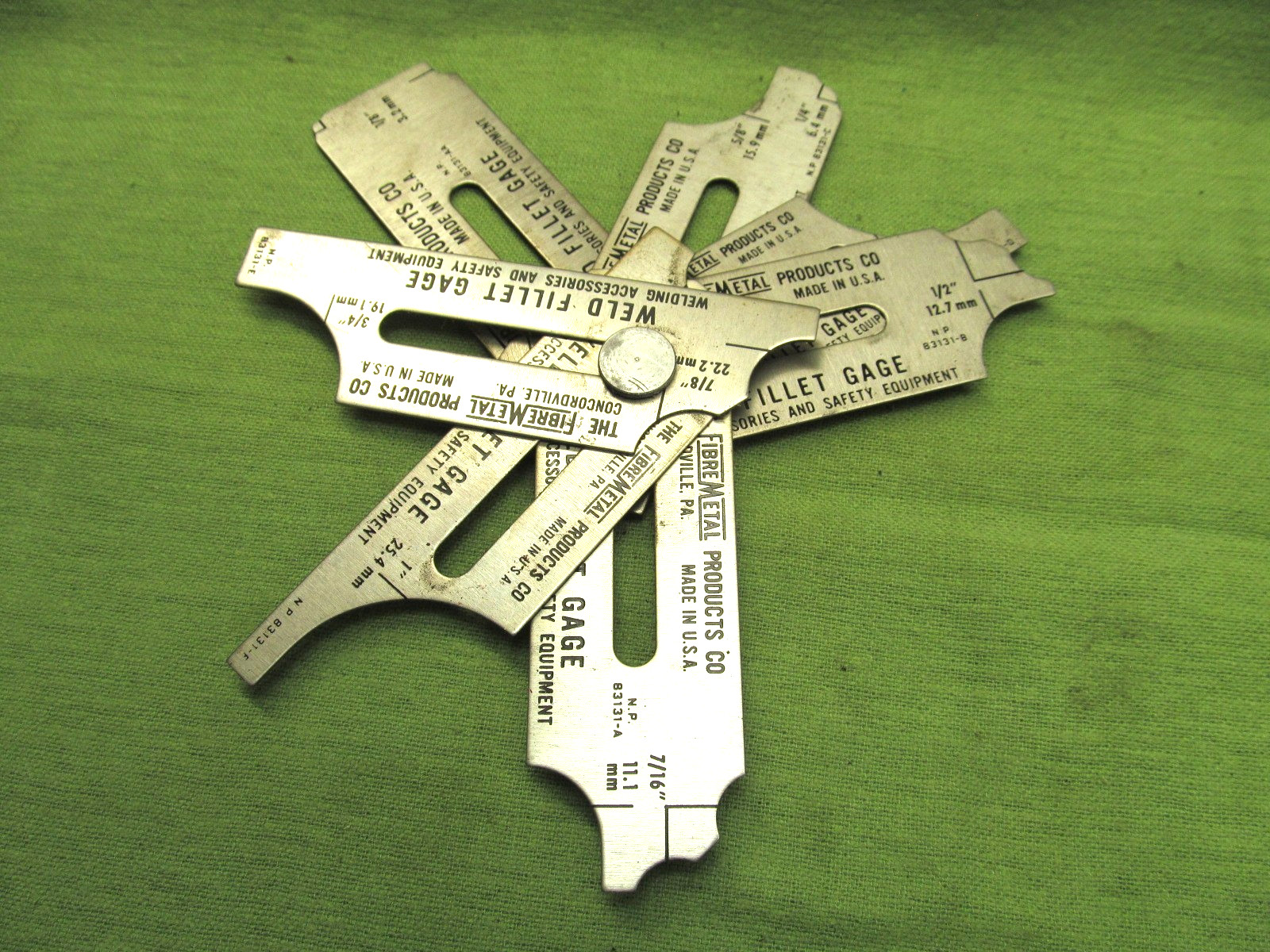 FibreMetal Products Weld Fillet Gauge – 1/8″ thru 1″ Range – Nice Shape