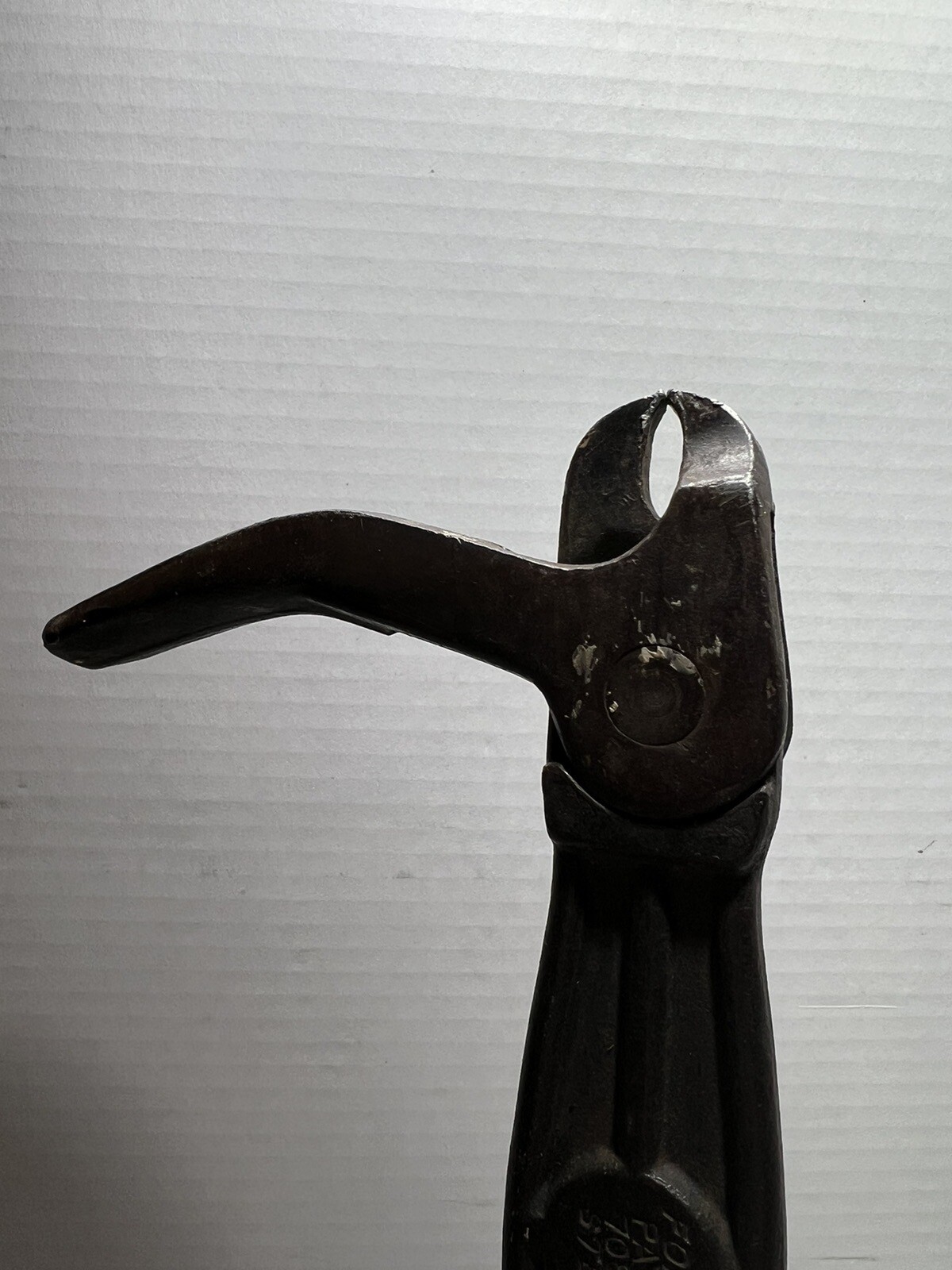 Vintage Nail Puller Bridgeport HDWE MFG No.20 Made In USA, Pat No 708841
