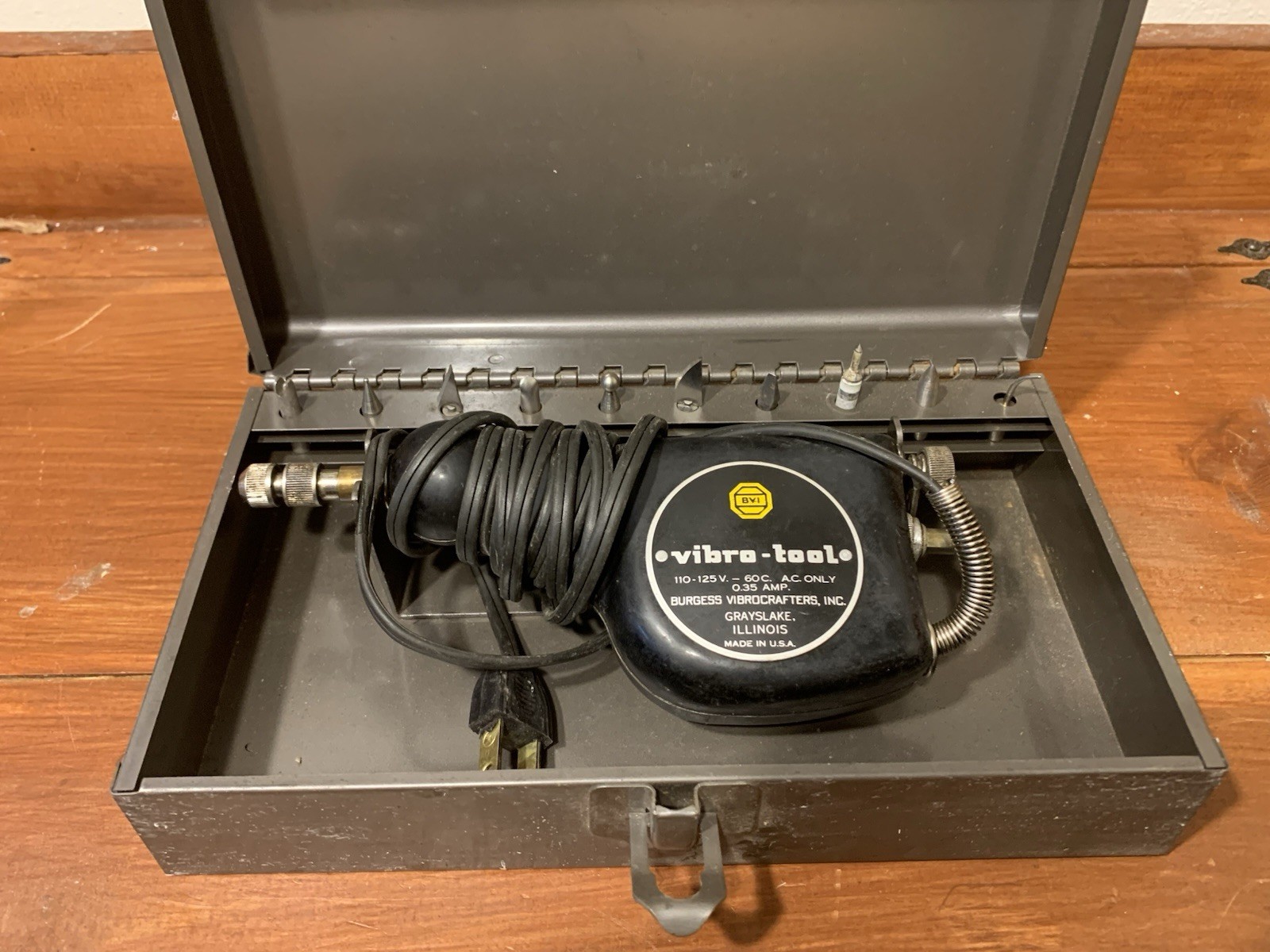 Vintage Burgess Vibrocrafters Vibra-tool Engraver Kit w/ Box, 10 Tips, 2 Manuals