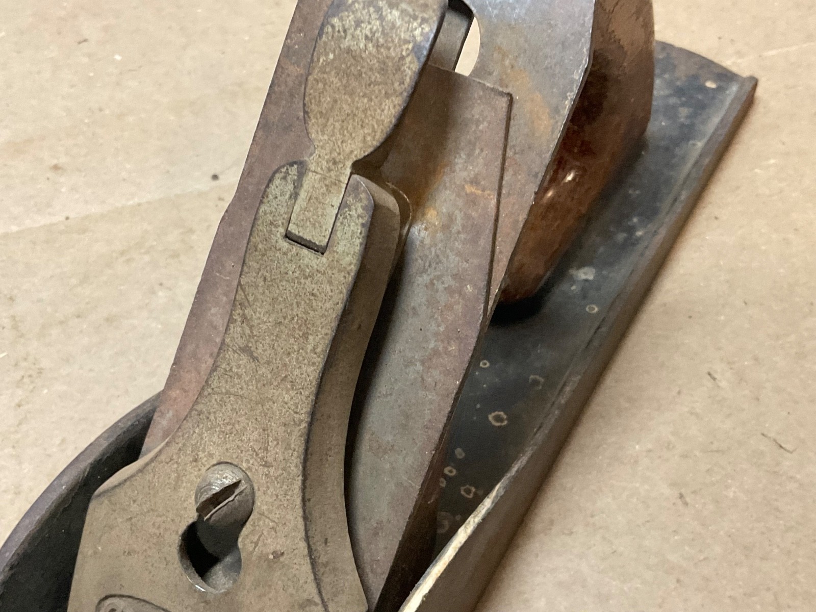 Antique Craftsman 14 Inch Wood Plane Wavy Sing Song Logo 1927-1929? Smooth botto