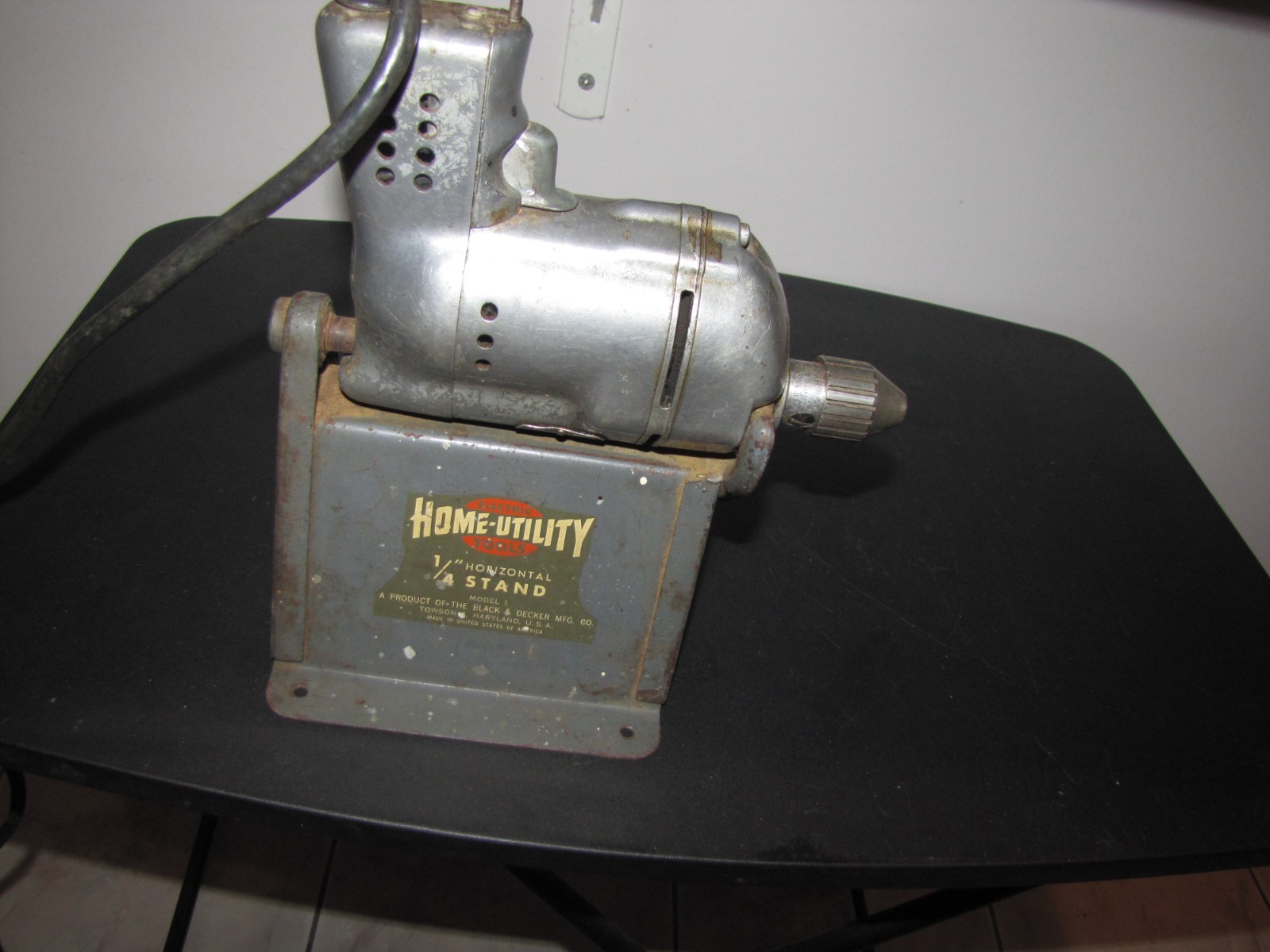 Vtg Black & Decker Home Utility 1/4″ Horizontal Drill Stand Model 1 Metal W/DRIL