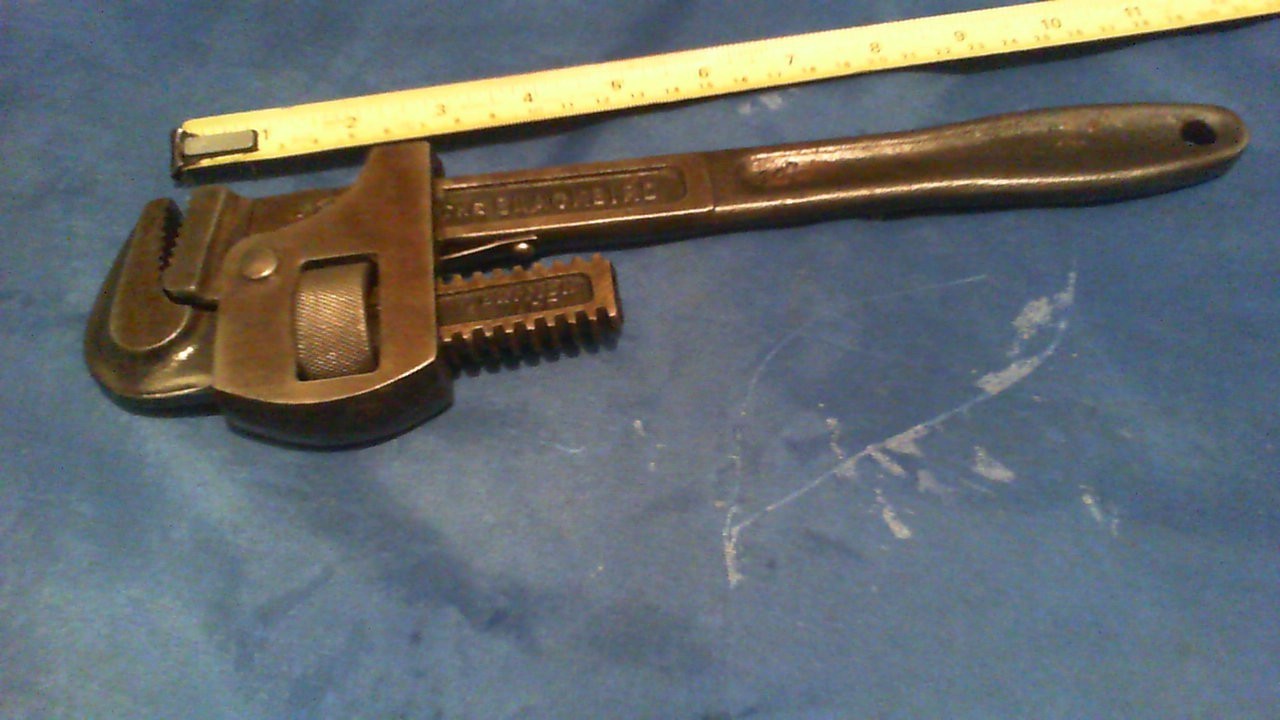 VINTAGE GARRINGTON STILLSONS WRENCH 14″ THE BLACKBIRD PLUMBER ENGINEER MECHANIC