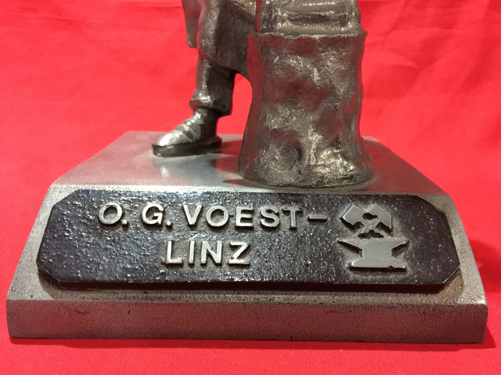HUGE ALUMINIUM BLACKSMITH STATUE SCULPTURE CAST IRON STEEL FOUNDRY WORKER