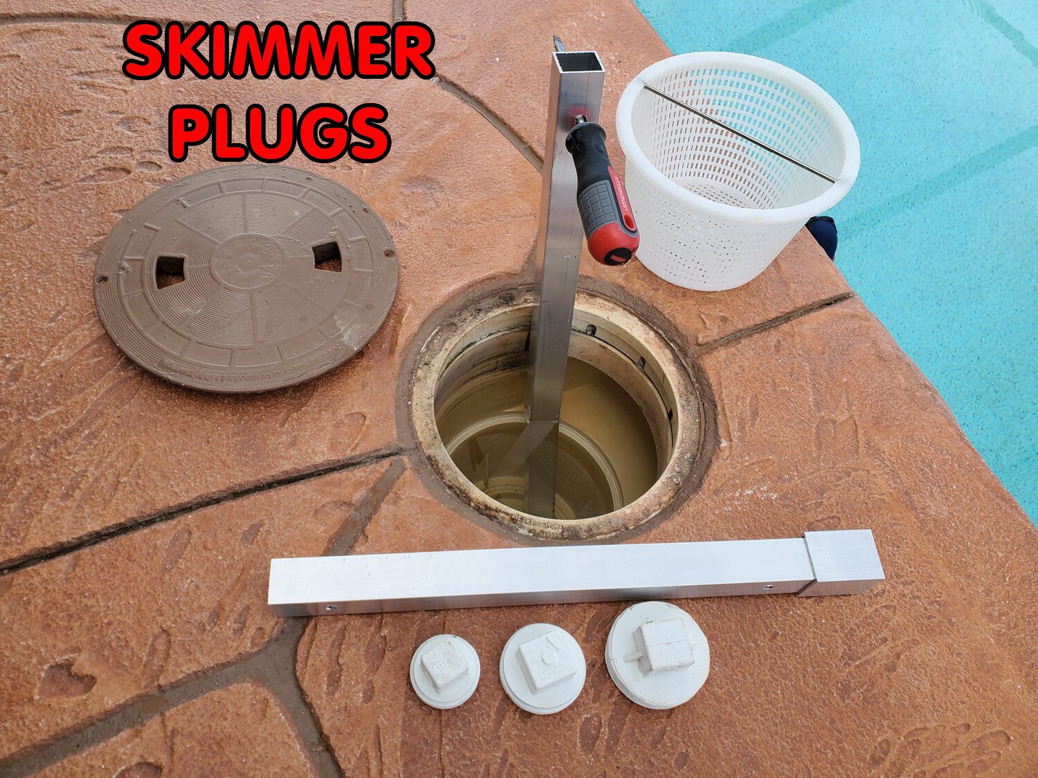 CLEAN OUT PLUG WRENCH 2″ skimmer and bottom drain sewer plug remover 21″