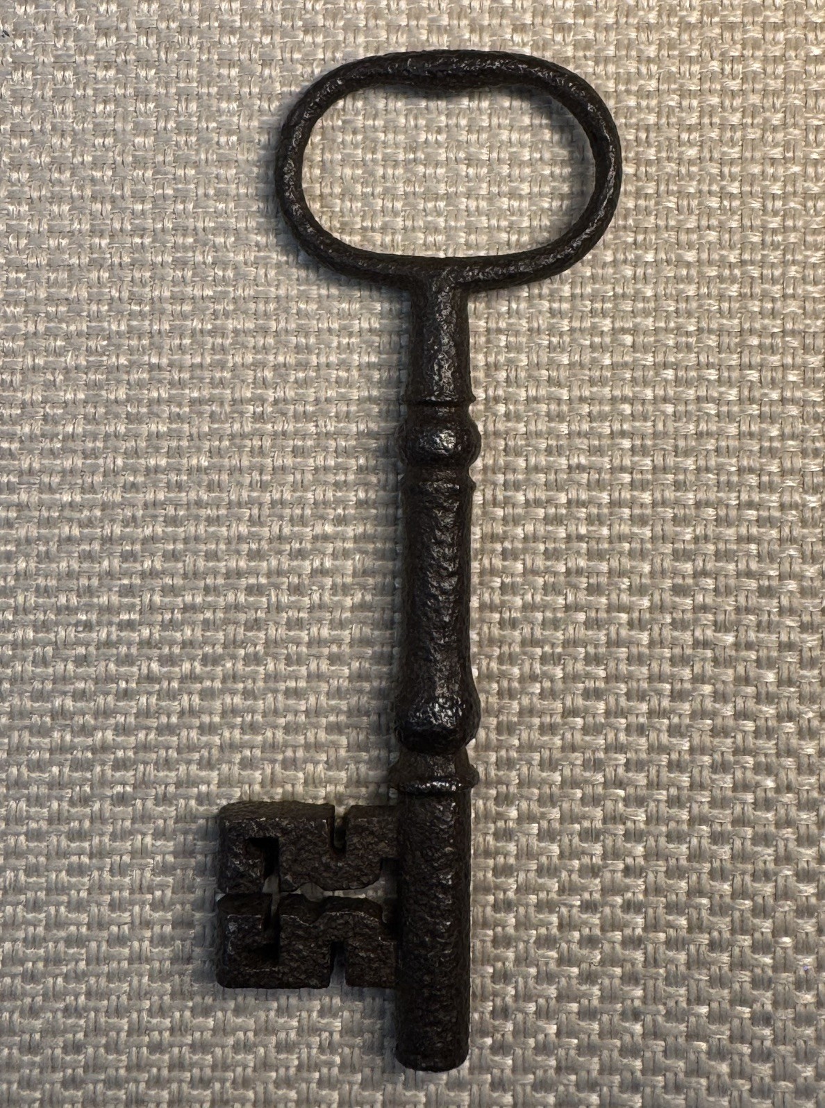 🌿 🗝️Antique Skeleton Key Solid Barrel Key authentic Antique Key!