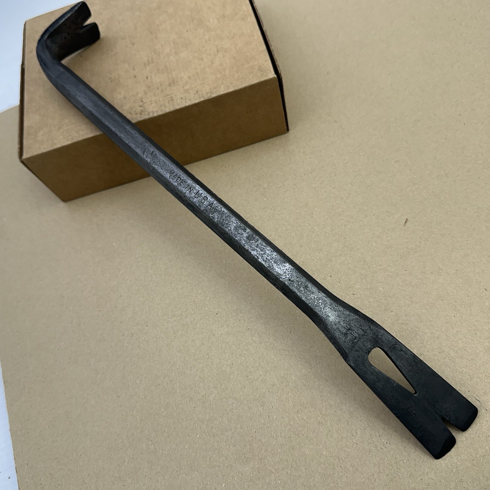 Vintage Millers Falls Co. No. 118 Pry Bar Nail Puller Rip Bar Wrecking Bar, USA