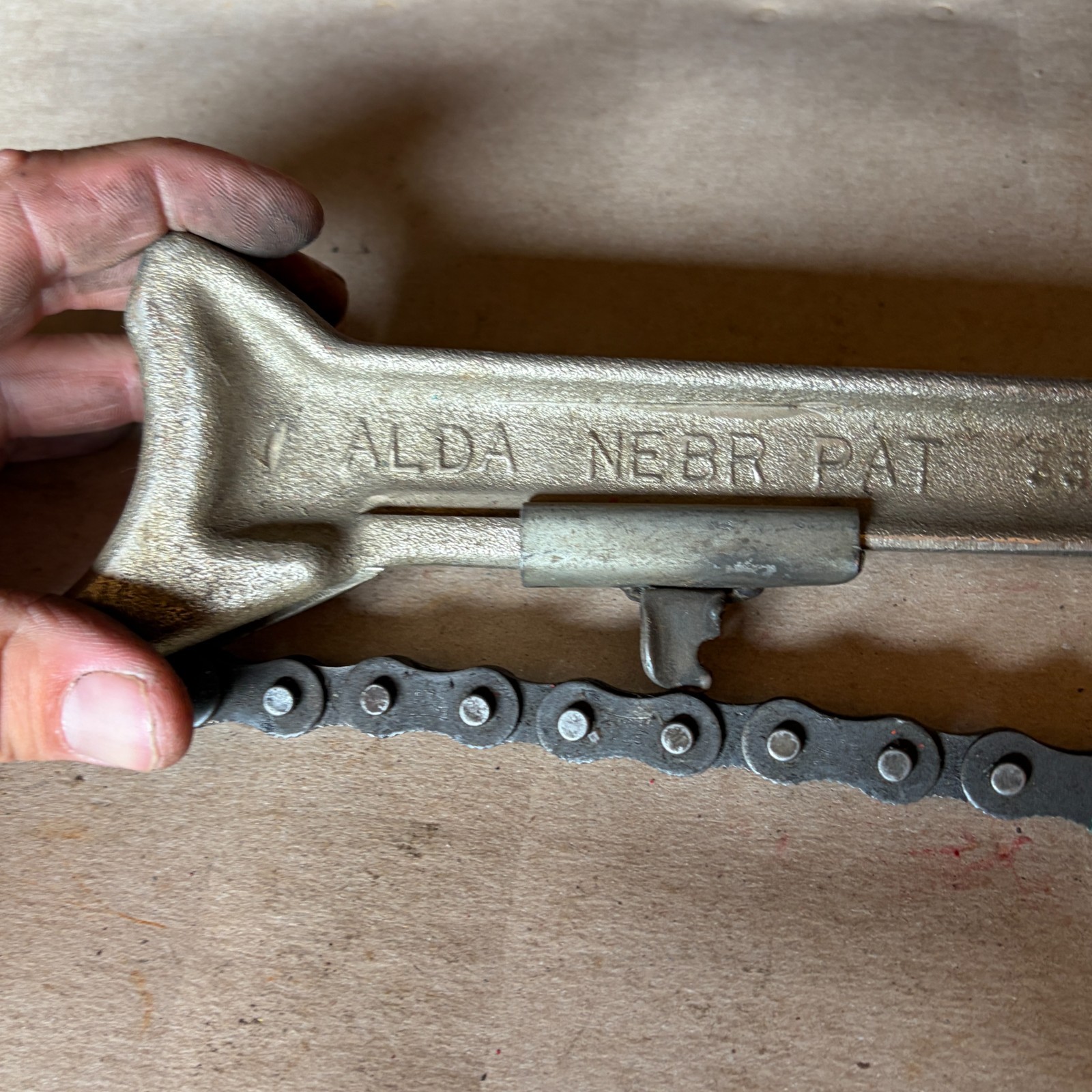 A. O.K. Alda Tool Corp CHAIN / PIPE Oil WRENCH 14