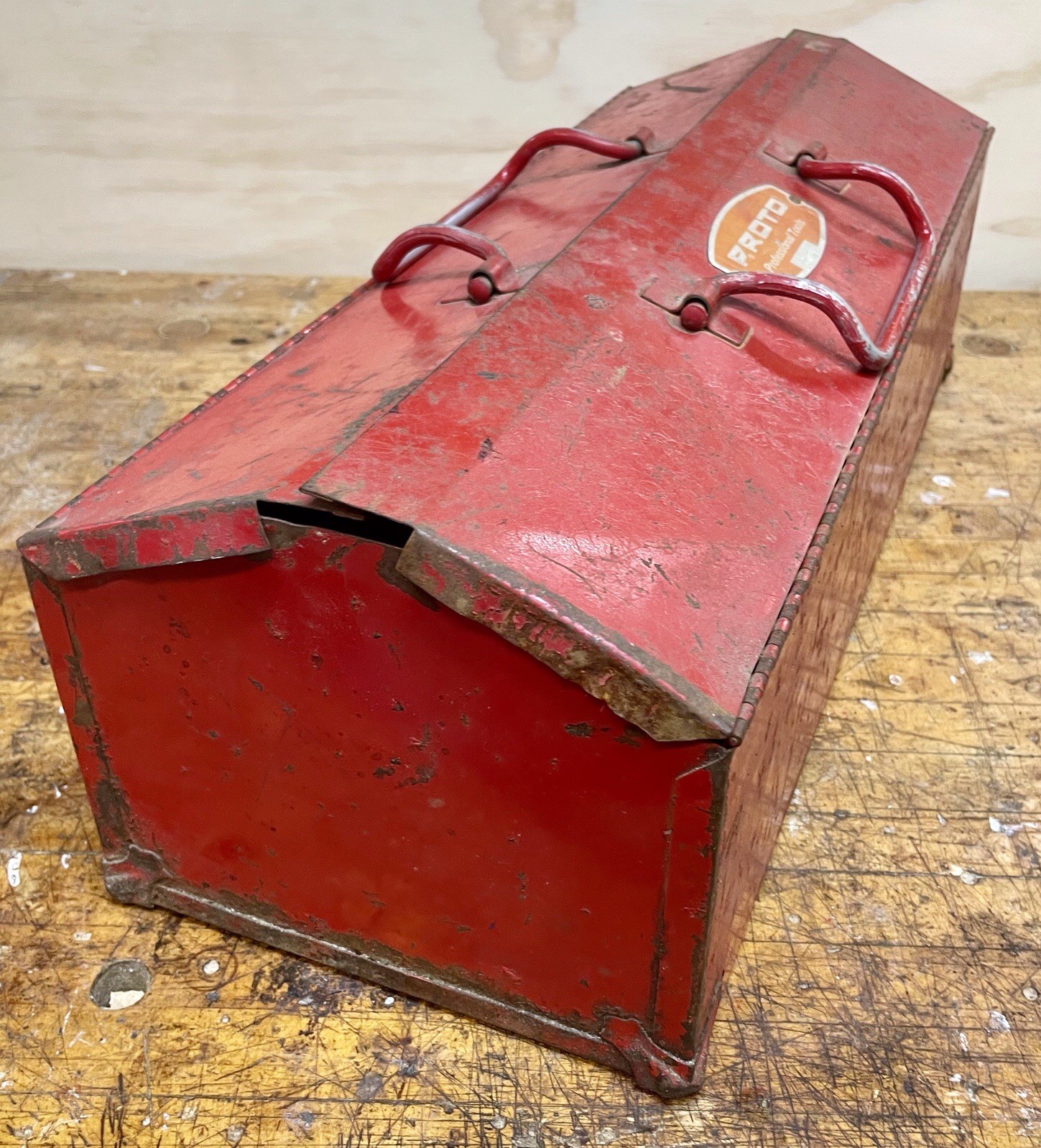 Vintage PROTO Hip Roof Tool Box – NO. 100 HR – With Take Out Tray Nice Vintage