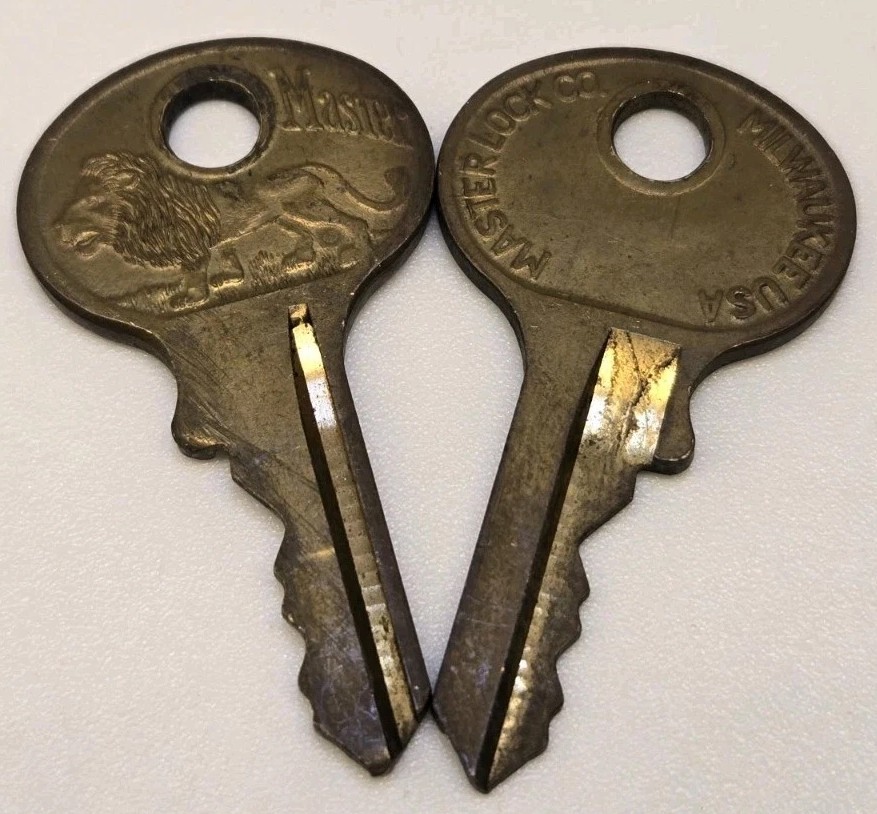Vintage Master Lion Key Brass Padlock Matching Set Of 2 Unnumbered (2)