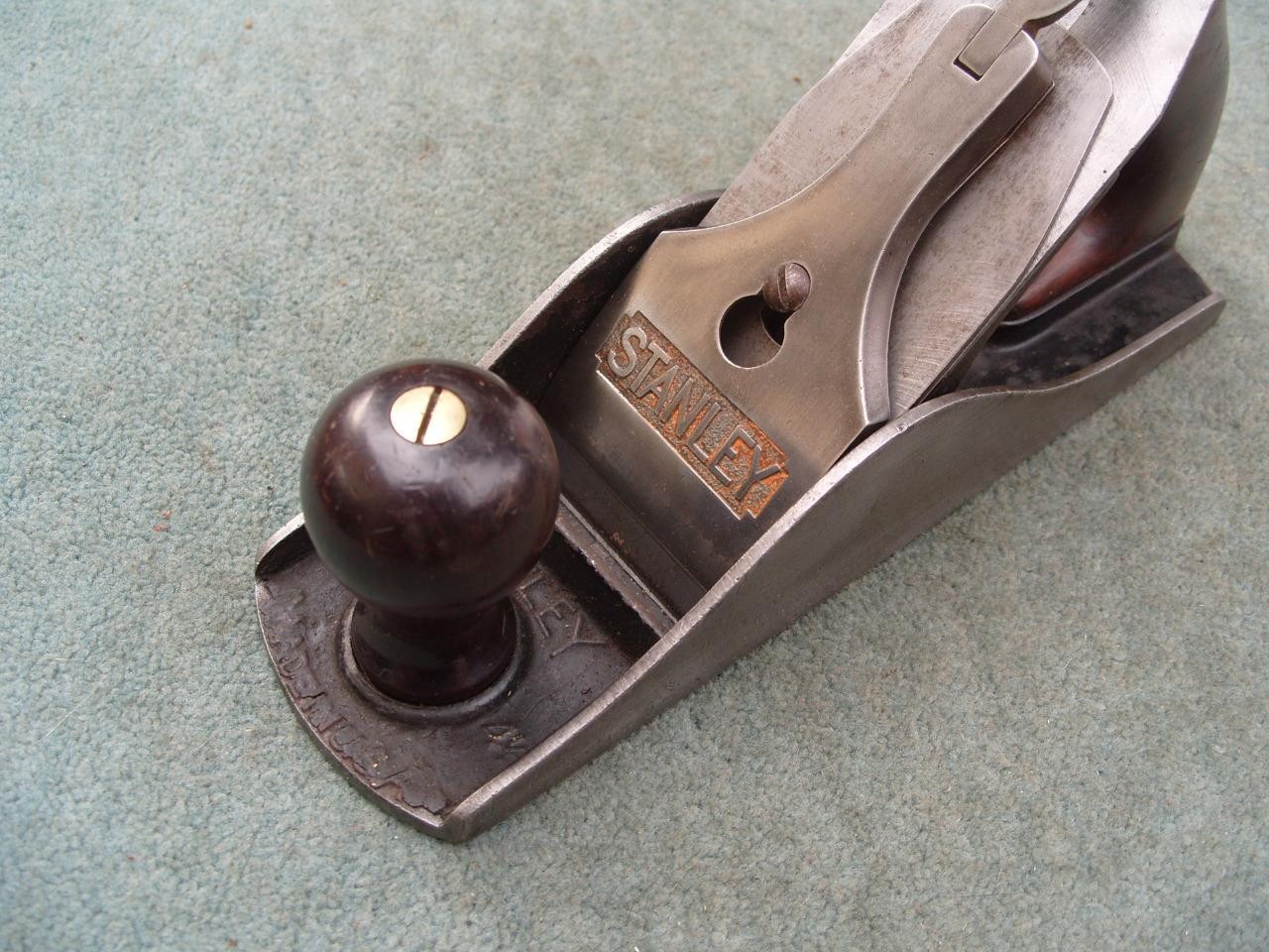 Stanley No 4 1/2 Wide bodied Smoothing plane, Rosewood handles, Type 15