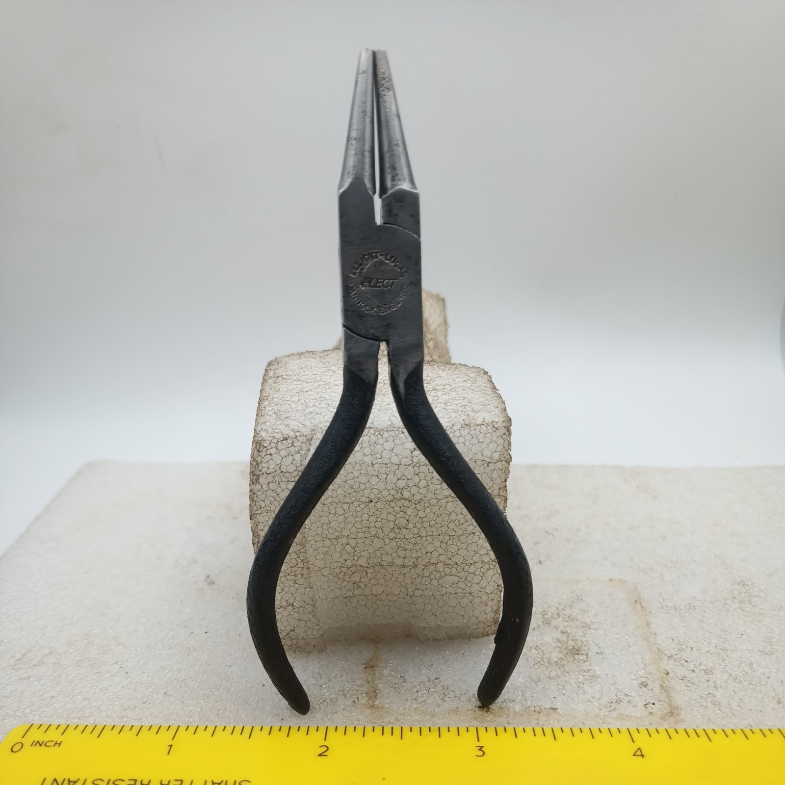 Vintage Elliott Lucas Elect 4 1/4″ Round Nose Pliers Wire Bending Forming Tool