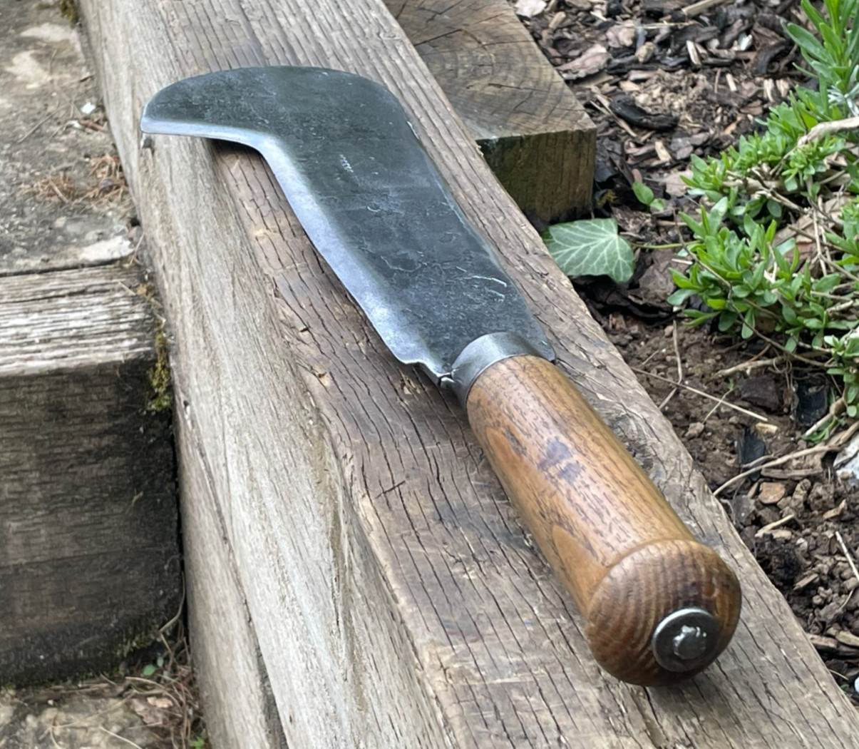 Vintage Mosers 10-1/2″ Billhook Slasher Hedgelaying Garden Tool