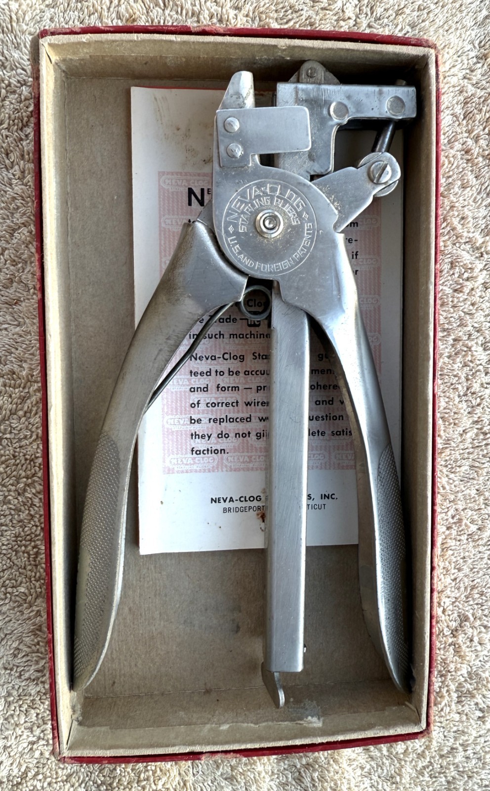 VINTAGE N-C NEVA -CLOG S-100 STAPLING PLIER