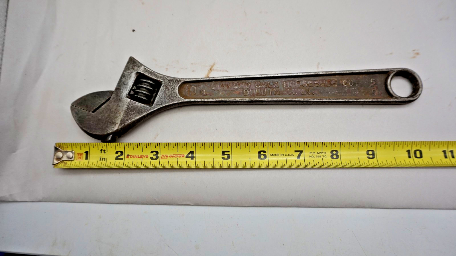 Vintage Diamond Tool & Horseshoe Co. 10″ Adjustable Wrench DIAMALLOY 5/8″ box