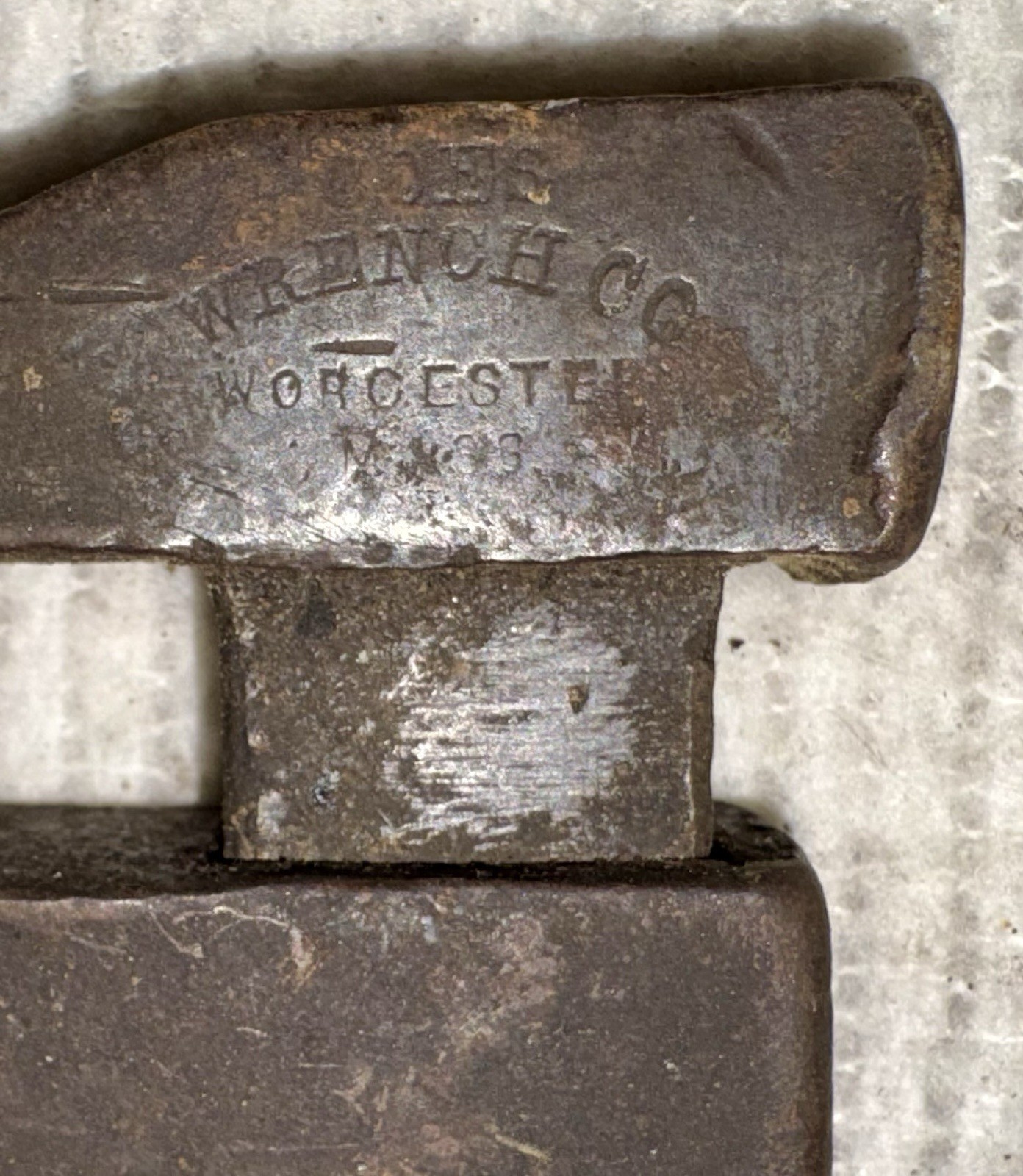 ANTIQUE COES WRENCH CO. 15″ WOOD HANDLE ADJUSTABLE MONKEY WRENCH – RARE SIZE