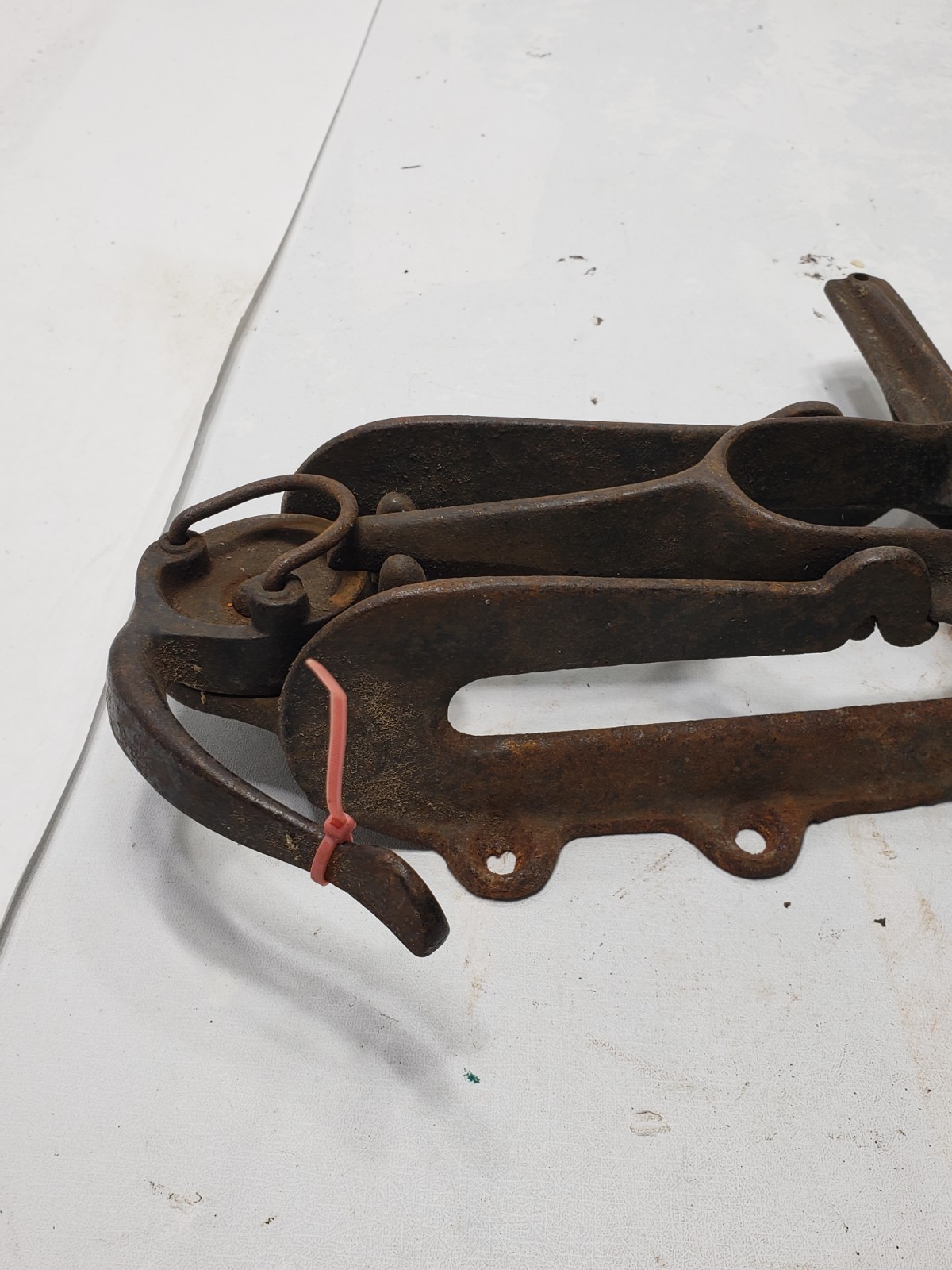 Vintage Antique No. 1 Hand Saw Sharpening Vise Jaws Clamp Tool Wall Mount