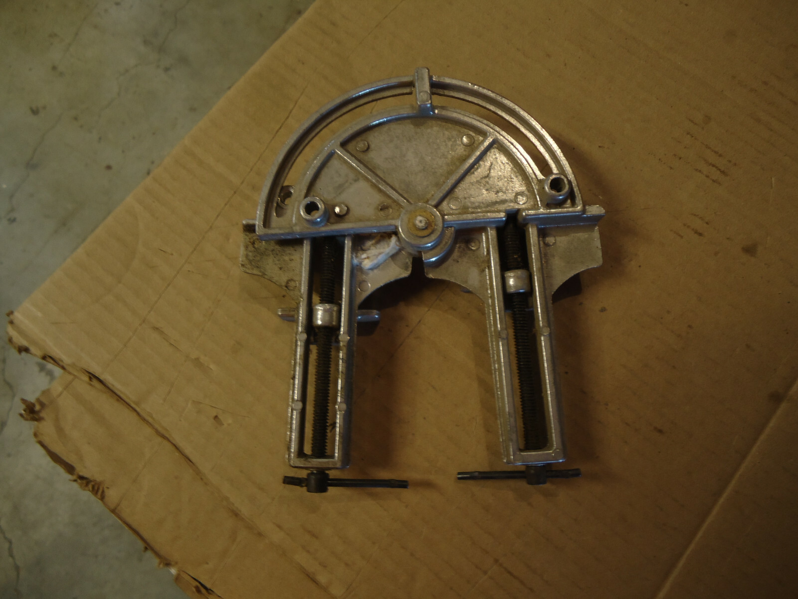 Vintage AD McBurney No. 33 Corner Splicing Clamp Vise Carpentry Jig Tool R