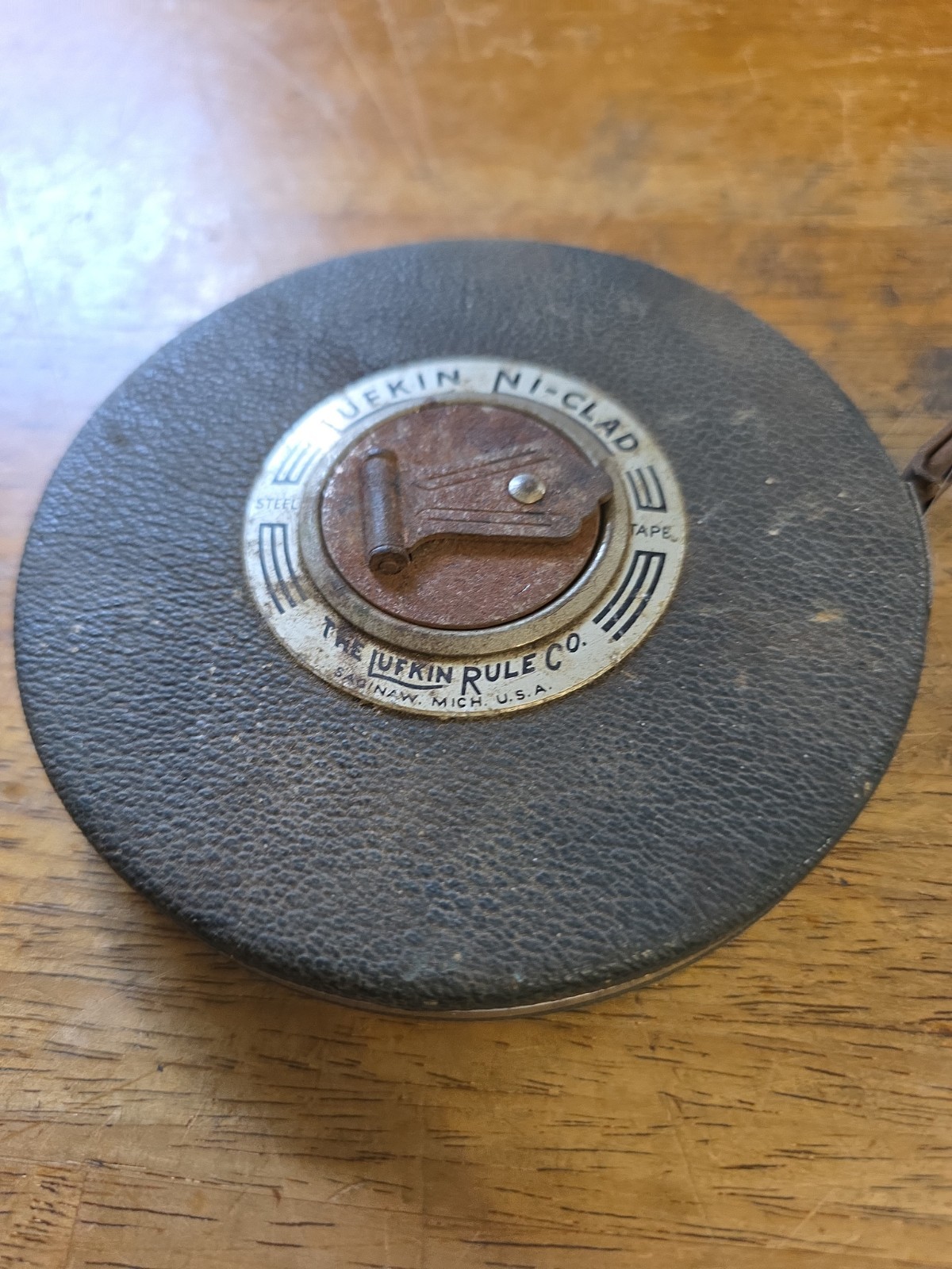Vintage Lufkin Ni-Clad Steel Tape Measure Saginaw Michigan USA Green 100 feet