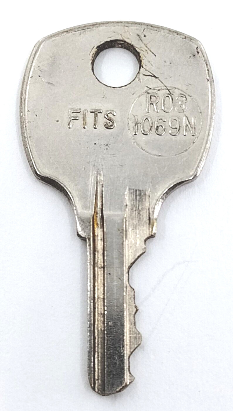 Vintage Key TAYLOR FITS R03 1069N 174 J Appx 1-1/2″ Replacement Locks Steampunk