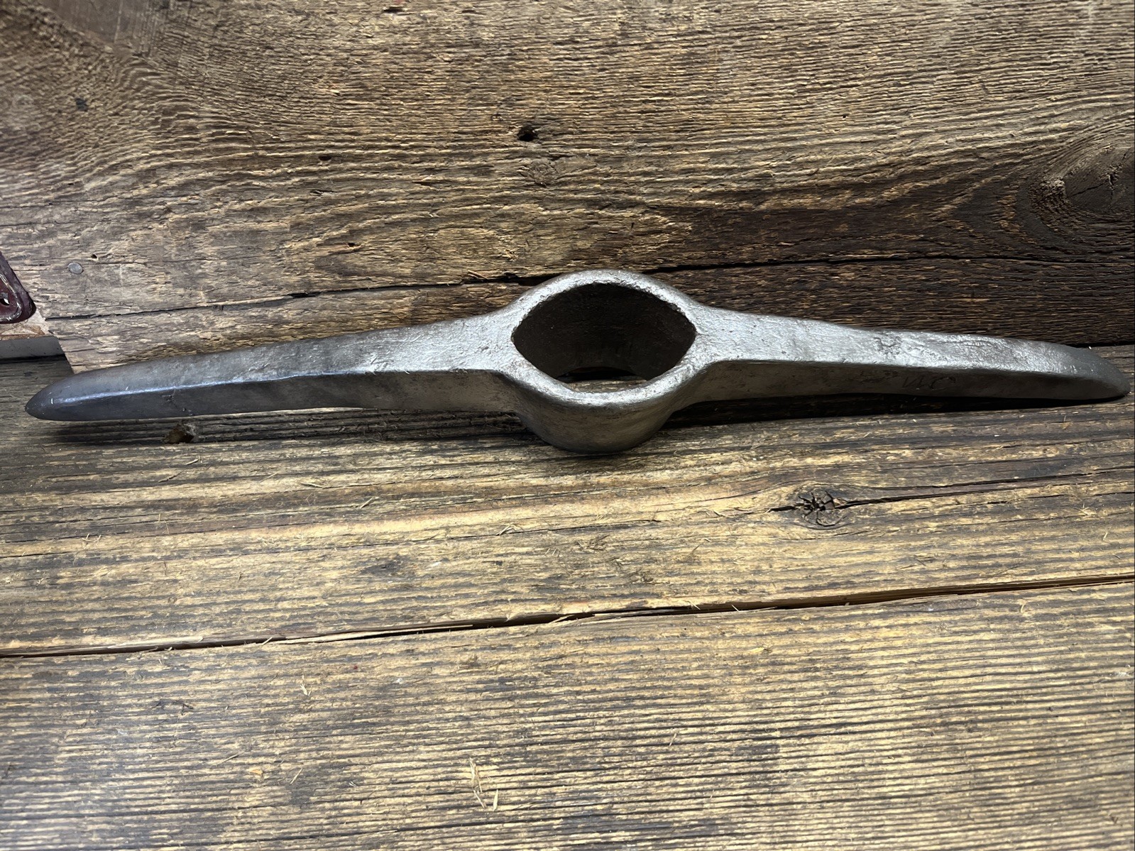 VINTAGE Hubbard Pick Axe Head 6 1/4 LB MINERS TOOL 21” Long – Old Steel USA