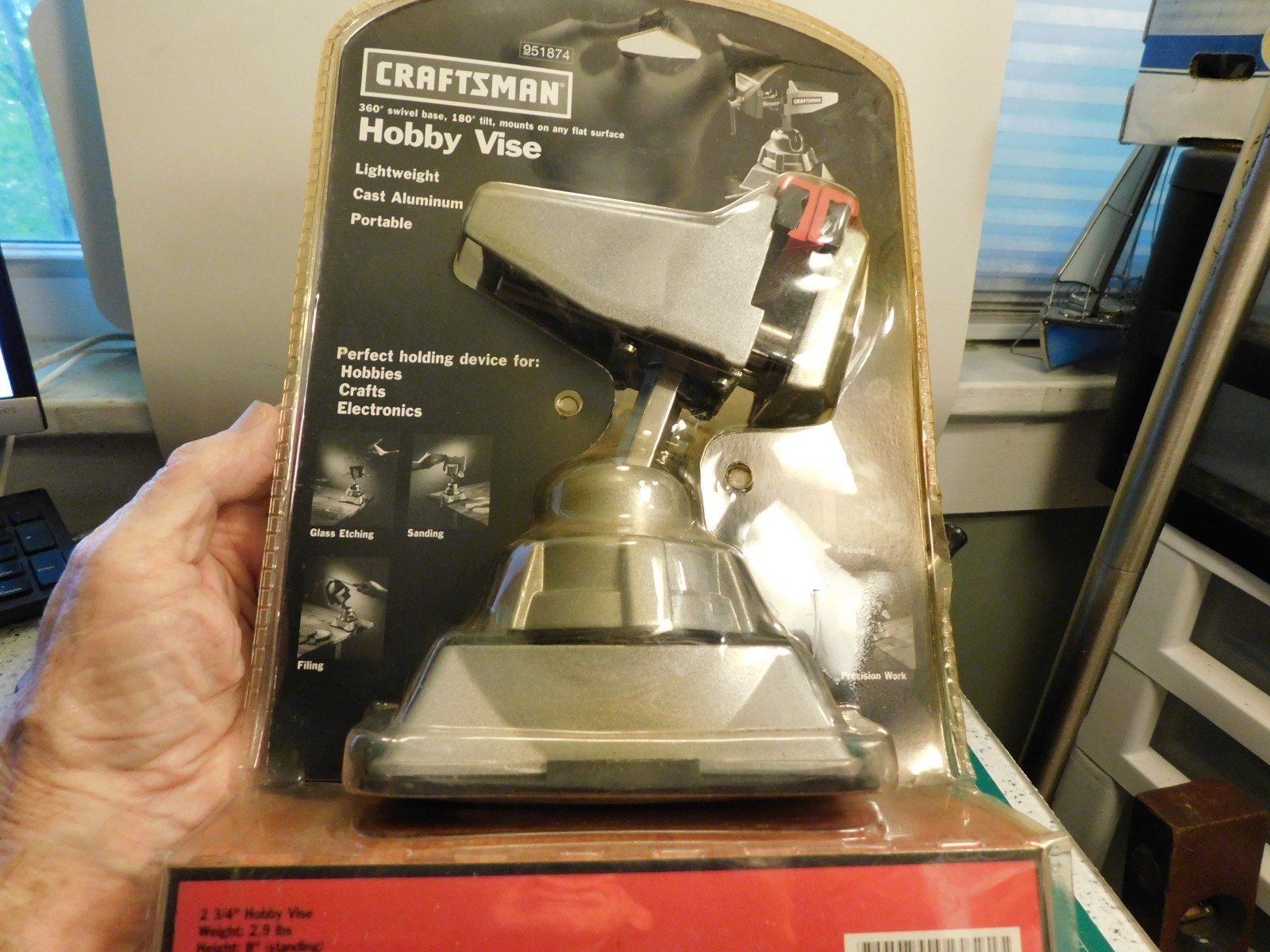 CRAFTSMAN 51874 360 degree Swivel & Tilt Vacuum Base Hobby Vise 2 3/4″