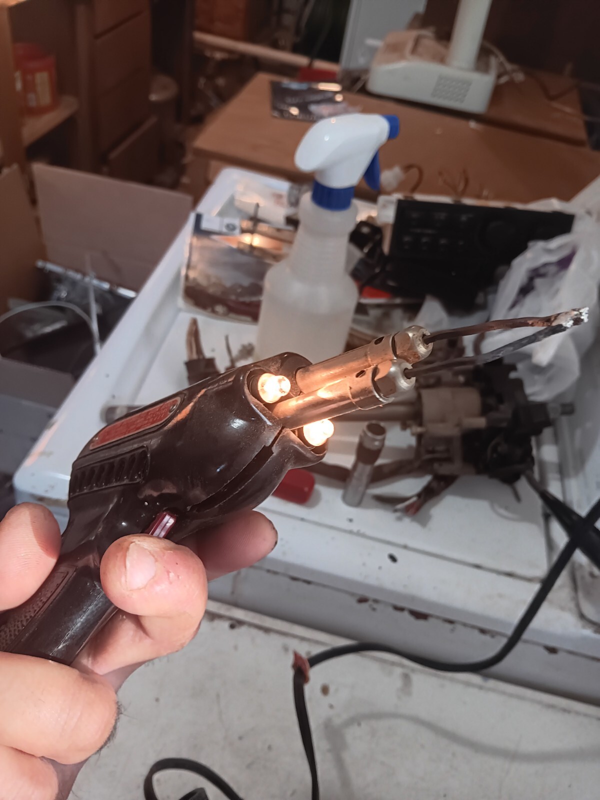 Vtg WELLER Junior Soldering Gun 8100 120 Volts 2 Spotlights Heats Up Box Parts