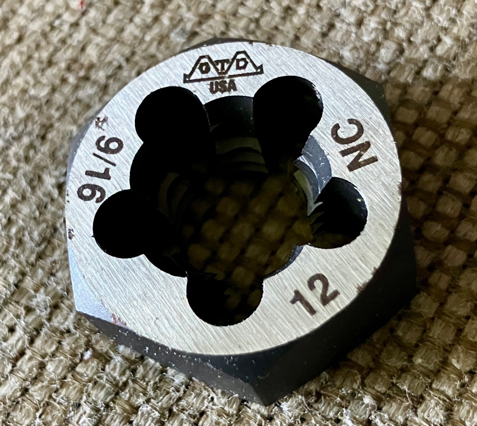 NOS Greenfield GTD 9/16″-12 NC Hexagon Die 1-1/16″ diameter – Made in USA
