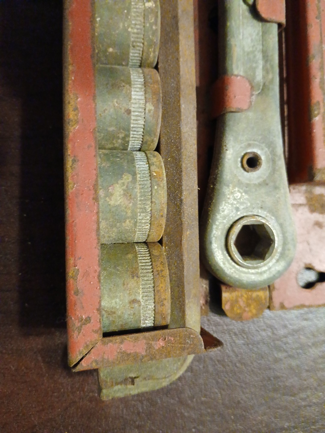 Really Cool Collectors Vintage Red Indestro Socket Set