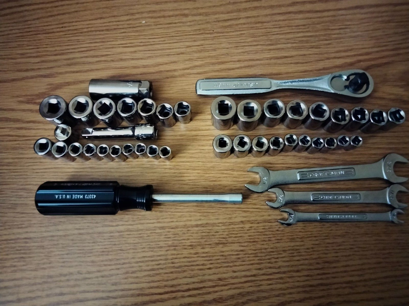 Craftsman 44 Pcs Set 1/4″ Drive 6pt & 3/8 Drive 12pt G Series Made In USA.