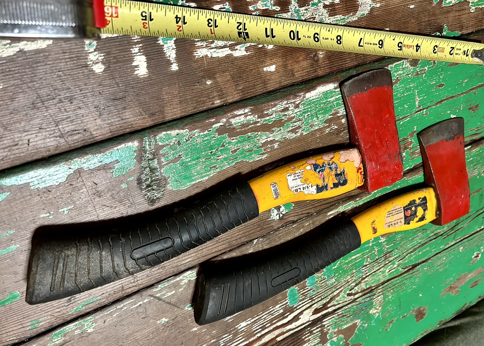 Vintage Buffalo Tools Fiberglass Camp AXE Rubber Grip Red Yellow/Black (per)