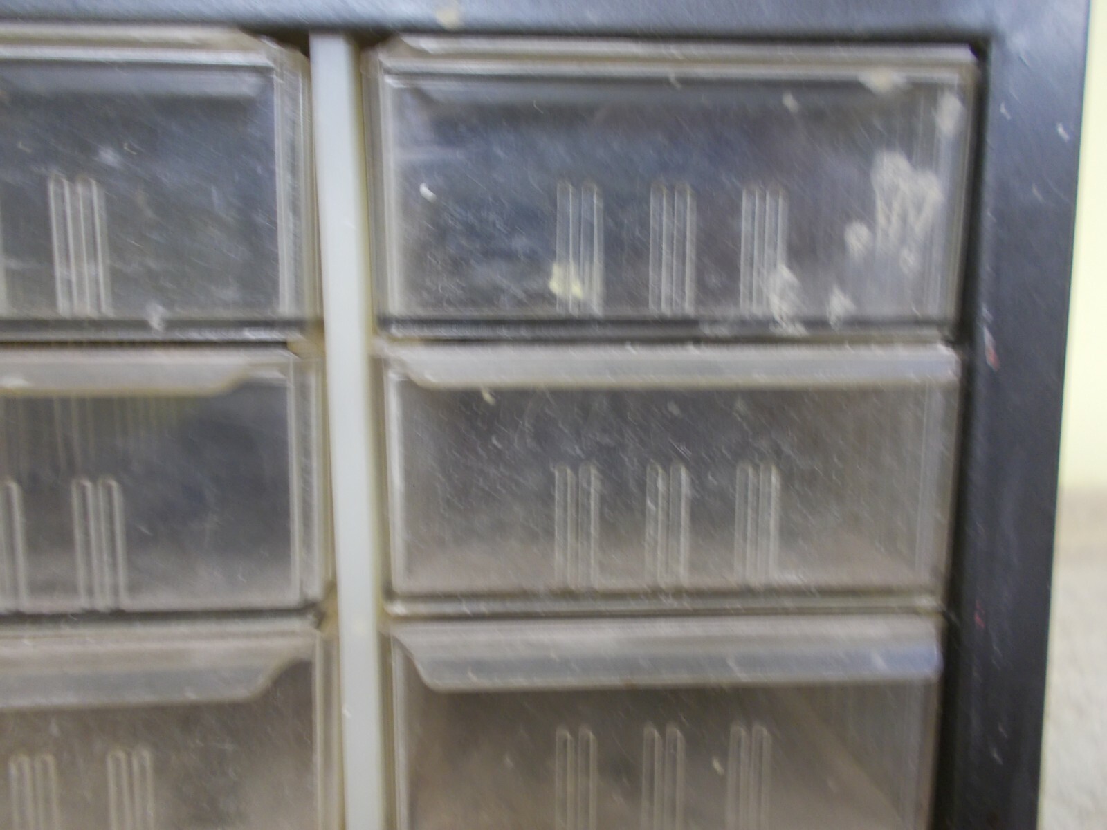 VINTAGE ARKO-MILS PARTS CABINET 18 — PLASTIC DRAWERS CRAFTS WORKSHOP