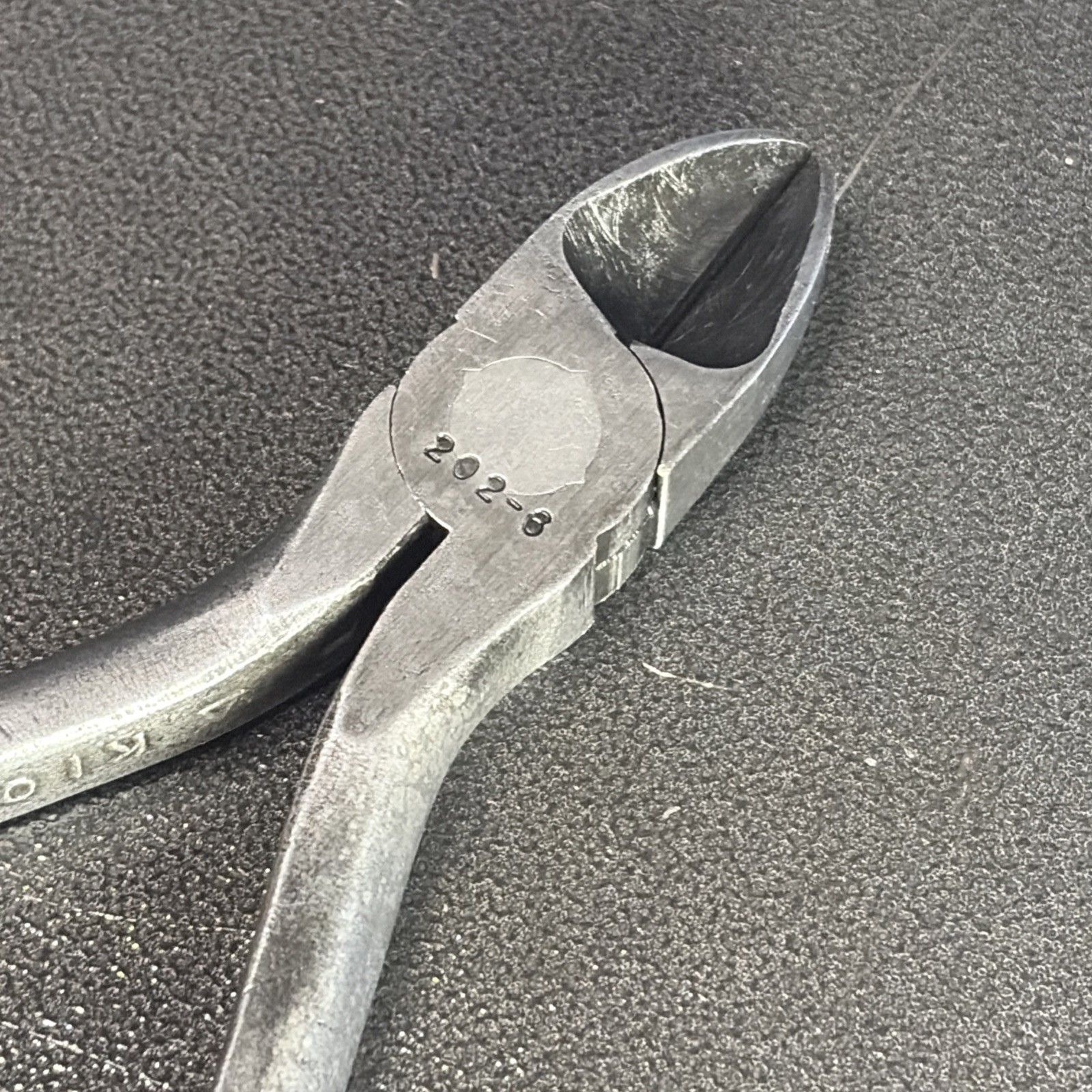 M Klein & Son Tools 6″ Diagonal Side Wire Cutters Pliers 202-6 Made in USA