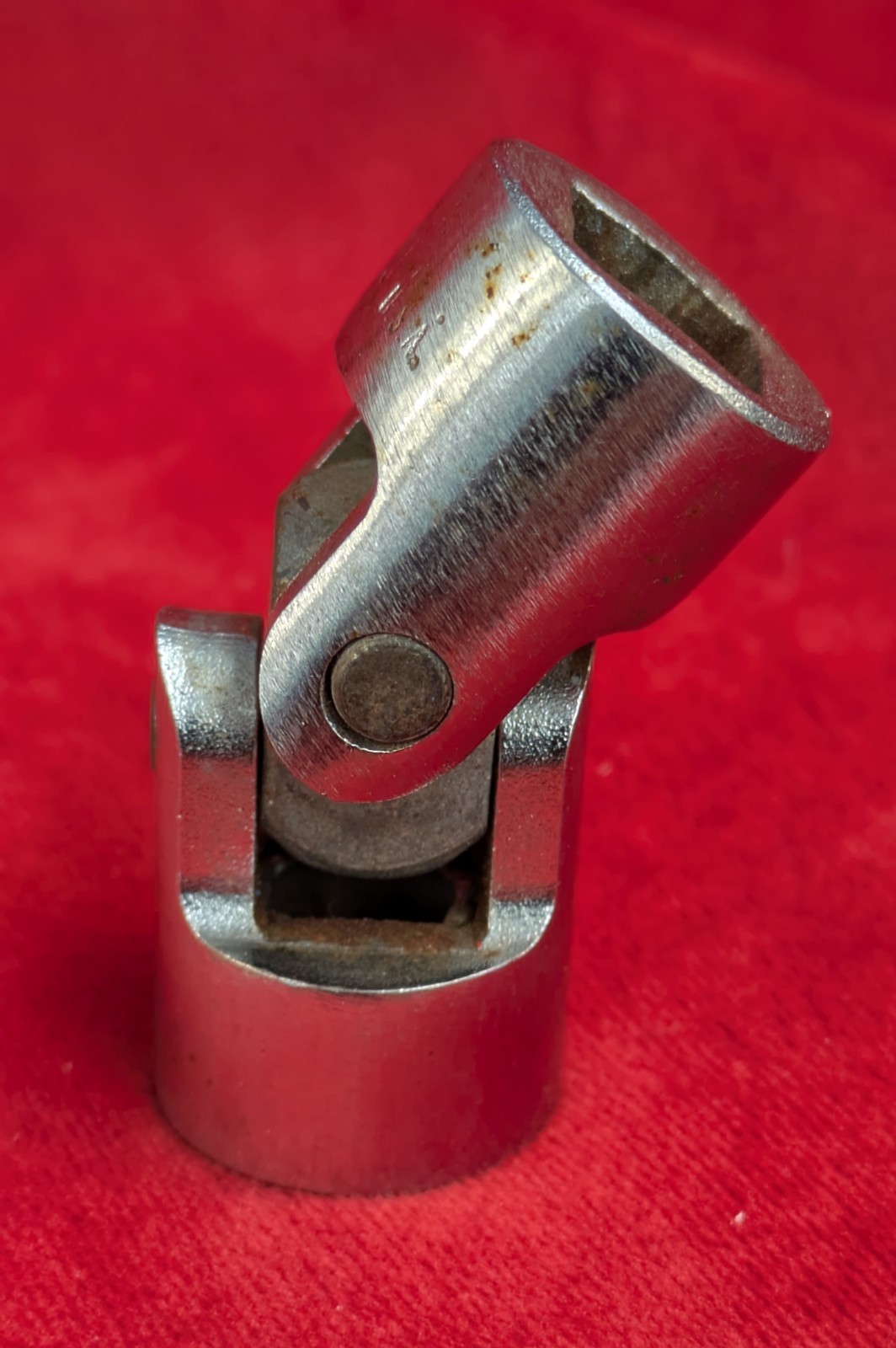GILLER 1/2″ SWIVEL SOCKET 3/8″, DRIVE, 12 POINT 416J