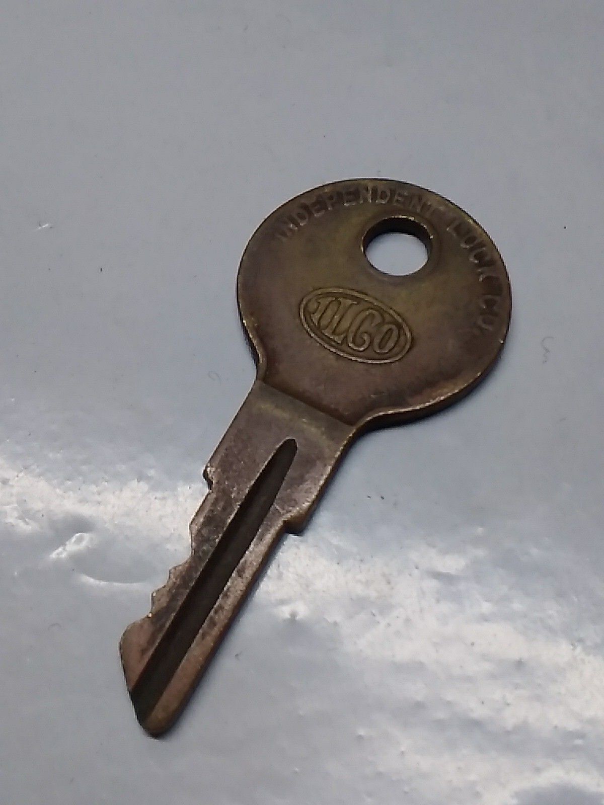 ILCO Lock Key # LB635 LB 635 for Coin Operated Vending Machines