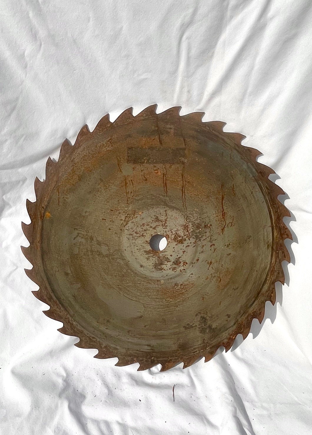 Antique-Vintage 15.5″ Circular Buzz Saw Blade 1″ Arbor Hole 36 Pts Rusty Old -F-