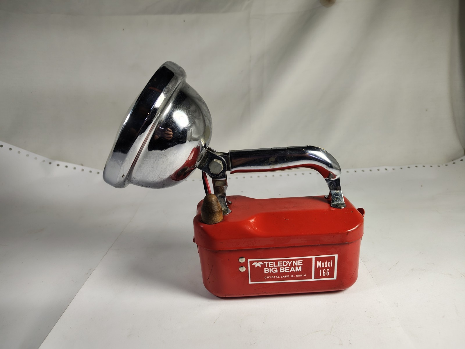 Vintage Teledyne Big Beam Model 166 Red Metal Flashlight Lantern Spotlight