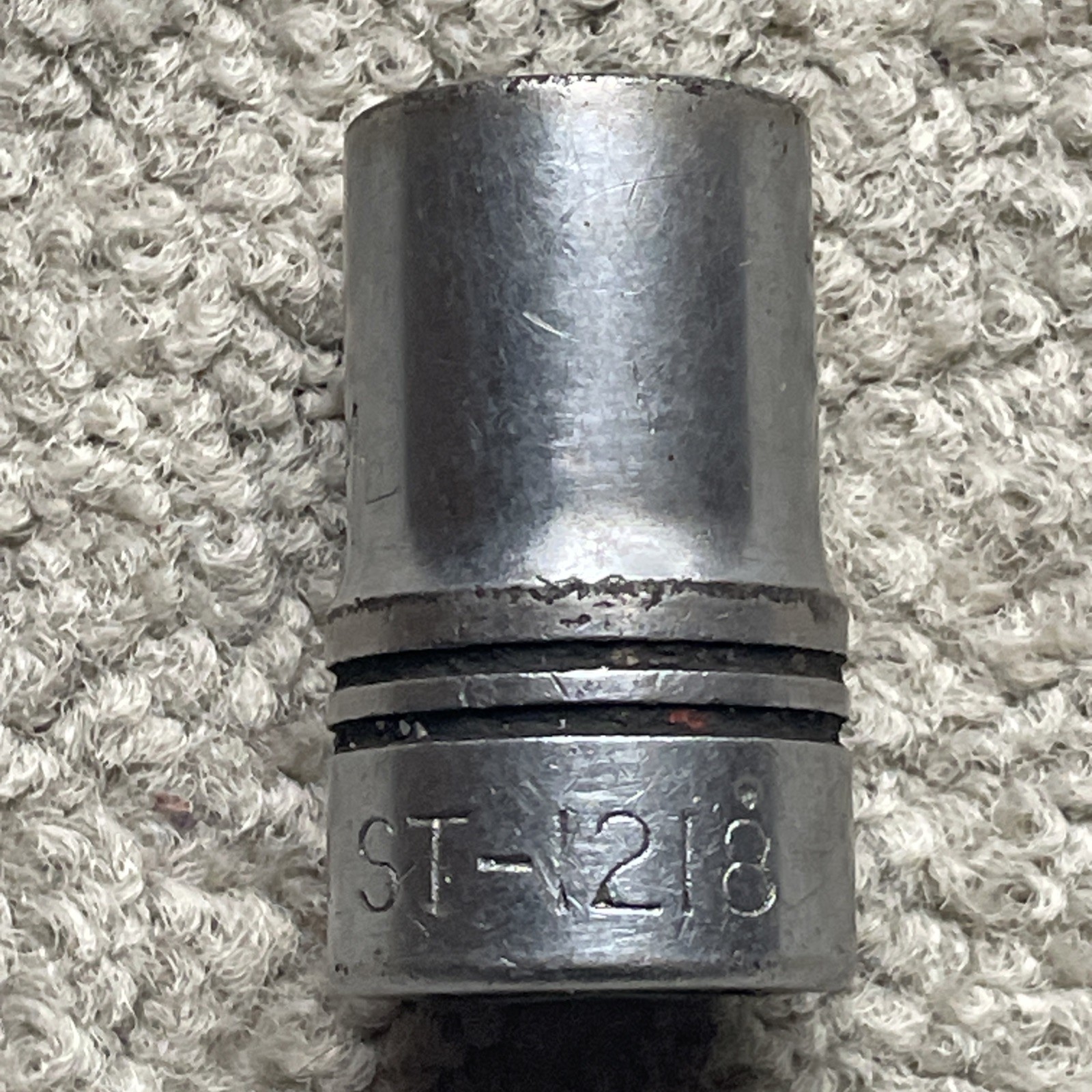 Vintage Vulcan 9/16″ Socket – 1/2″ Drive – 12 Point ST-1218