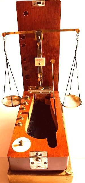 Antique R.S. Patrick “Pocket” Diamond weighing scale circa 1922