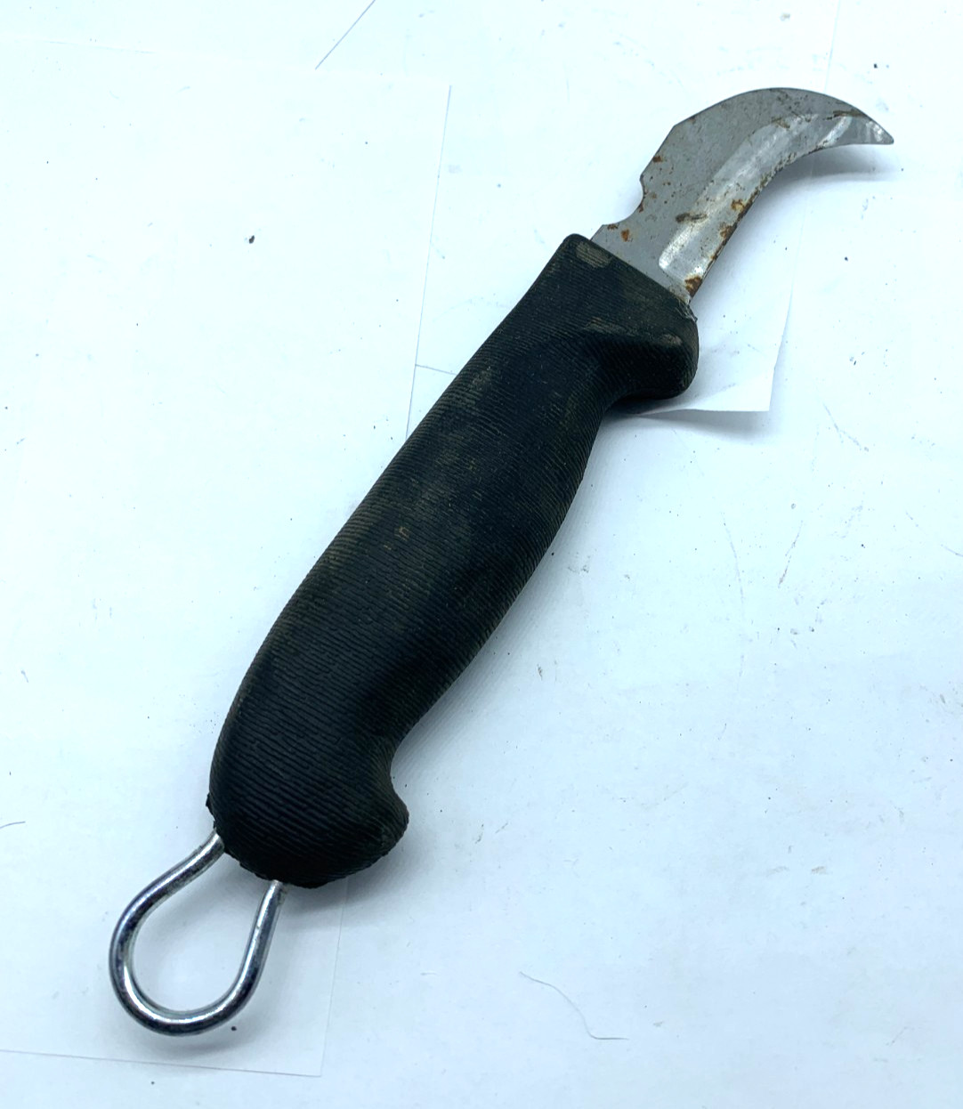Buckingham Mfg Co Inc Wire Skinning Knife with Soft Handle for Lineman