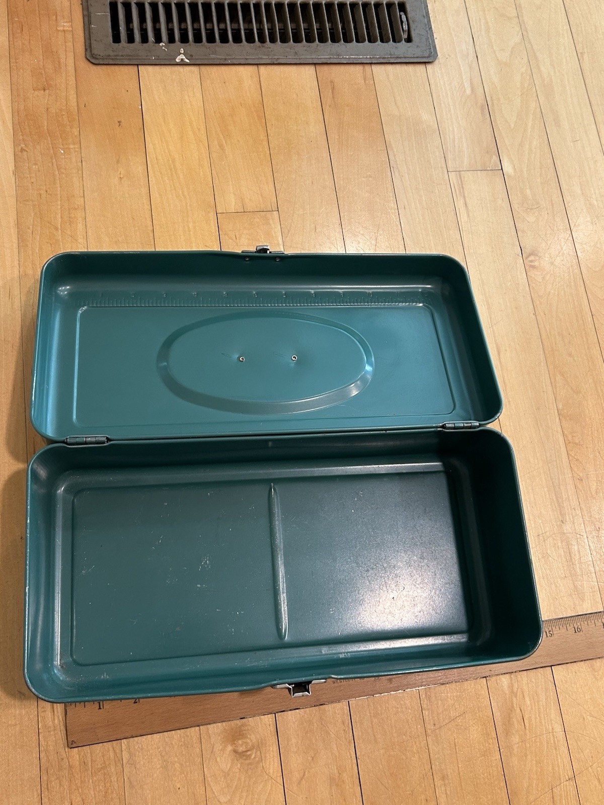 VTG Union Utility Chest Green Model No. 2013 Union Steel Chest Corp. Le Roy NY