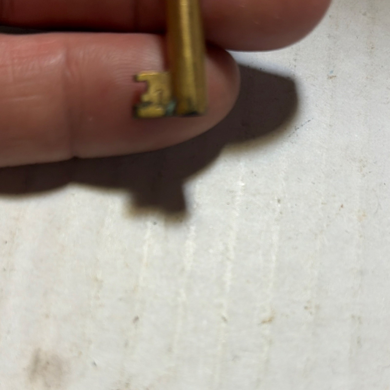 Brass Tone Skeleton Key with Round Ring Bow Handle Key