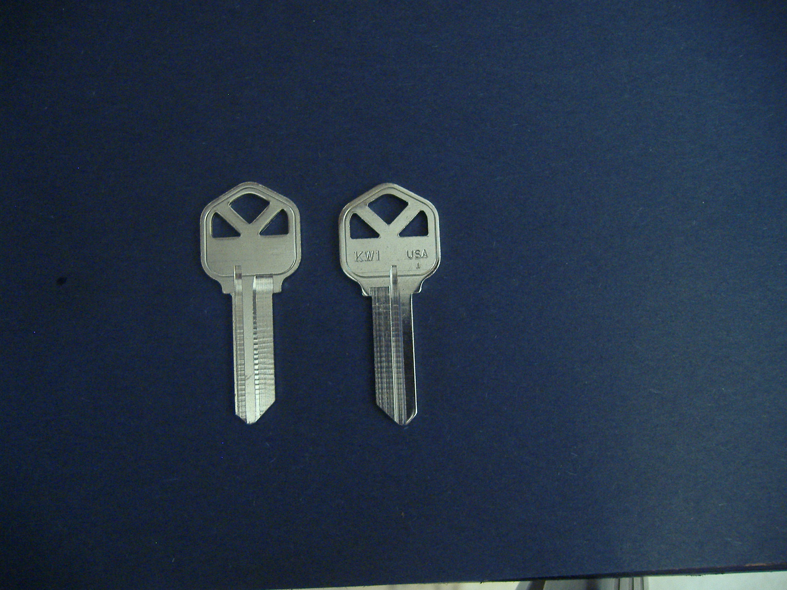 MADE IN USA FIFTY NICKEL CHROME PLATED LOCKSMITH KW1 KEY BLANKS