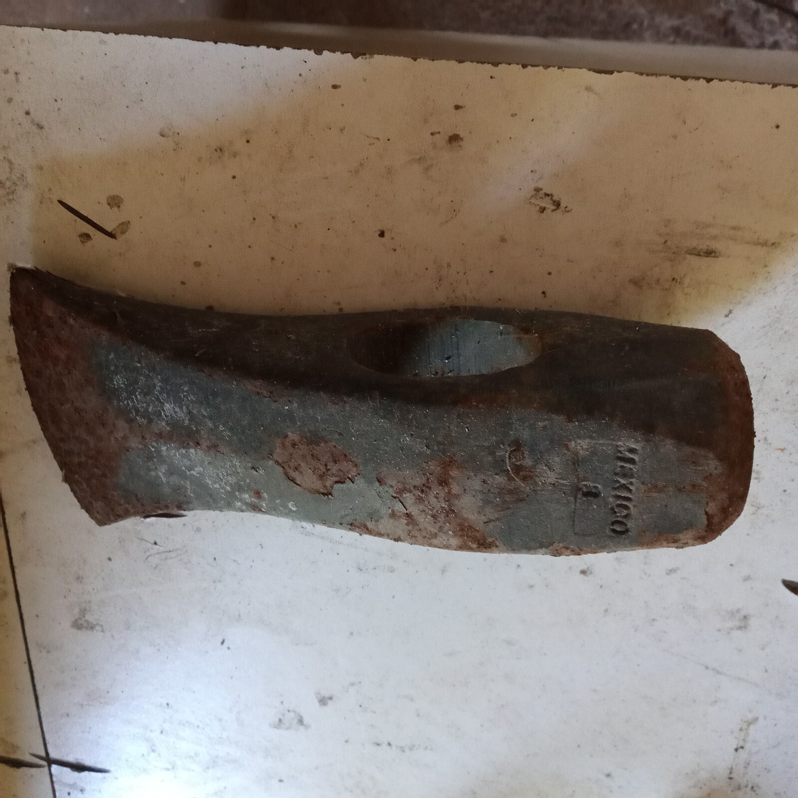 Splitting Mall Head 8 Lbs