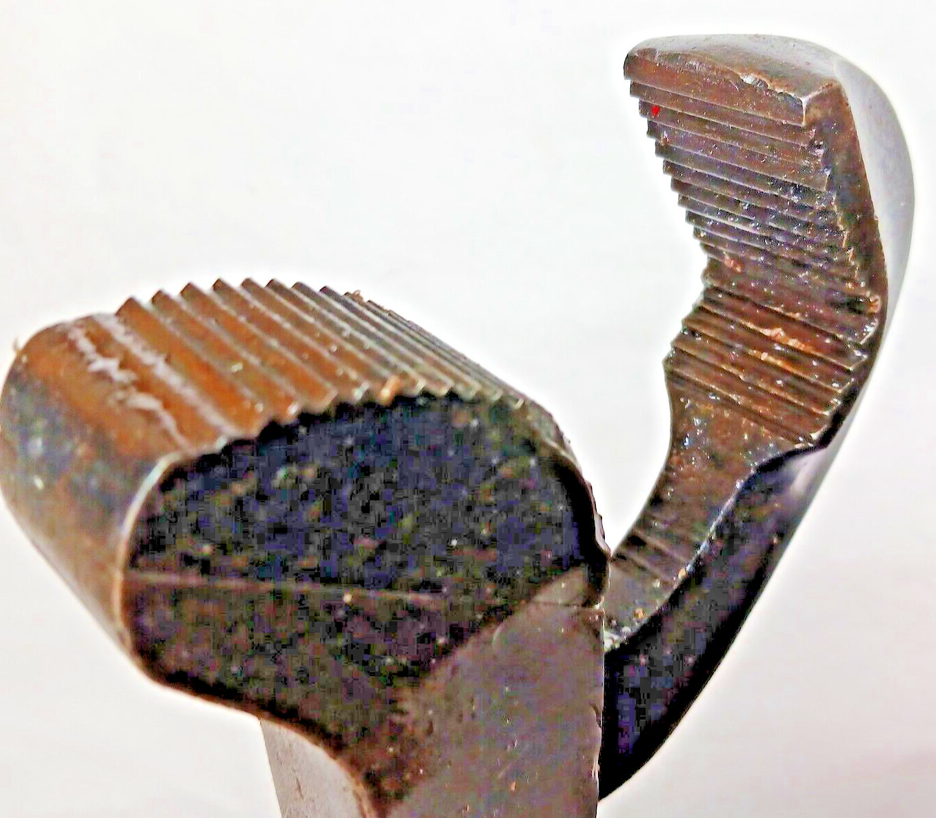 IRLAND Pipe Wrench Co. Antique Rare 15-1/2″ Long Wrench, Pat. 10-3-1905, USA