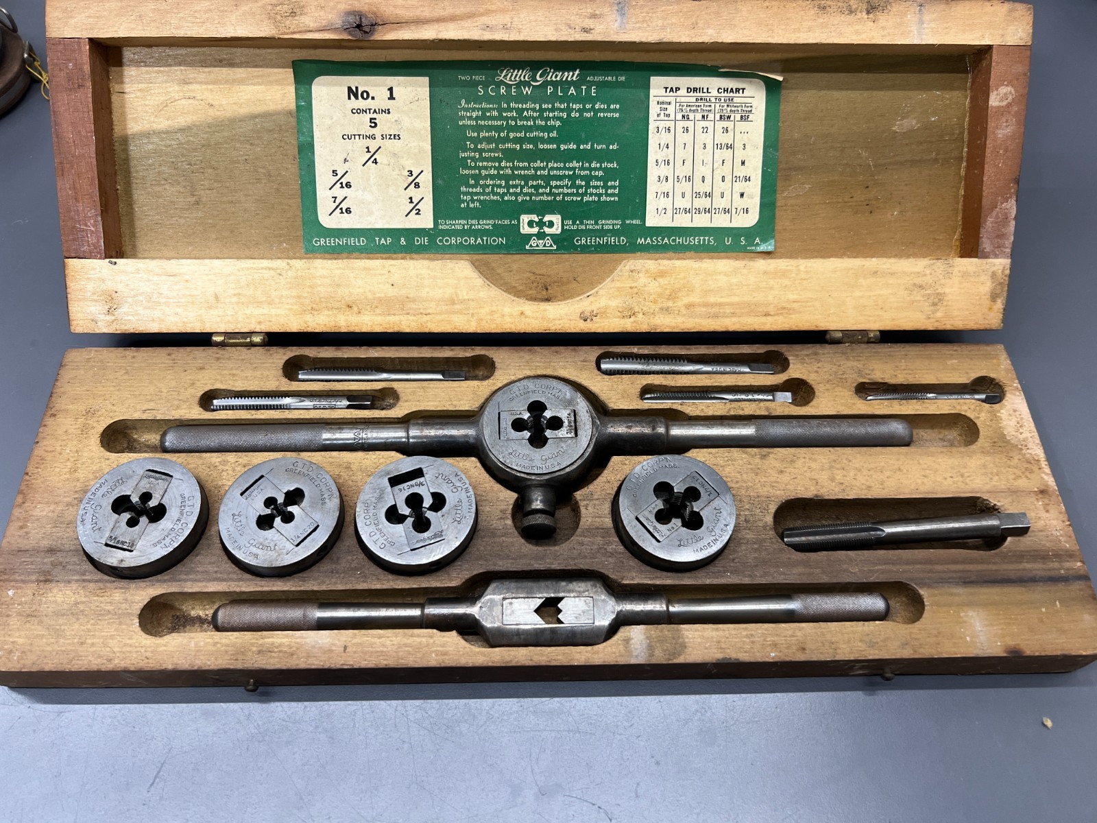 VINTAGE GTD GREENFIELD LITTLE GIANT No. 1 SCREW PLATE TAP DIE SET W BOX – USA
