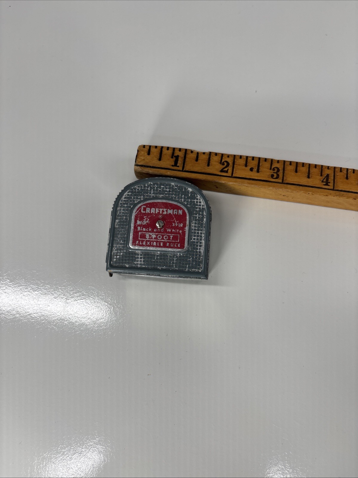 Craftsman Tap Measure 8 Ft 3919 Black And White Plastic Casing