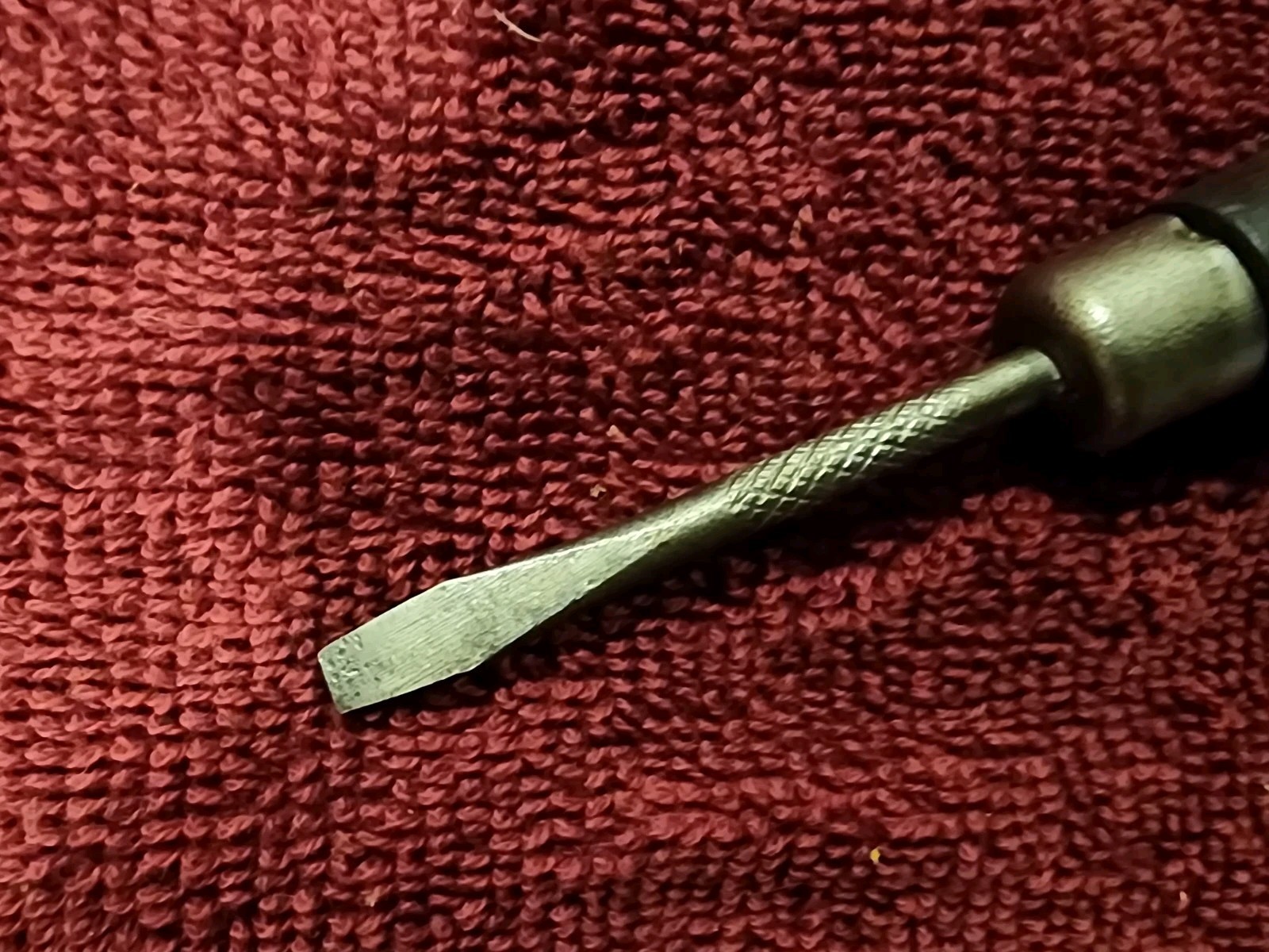 Vintage Small Flathead Screwdriver, Rosewood Handle, 3-1/2″ Overall, 3/16″ Tip